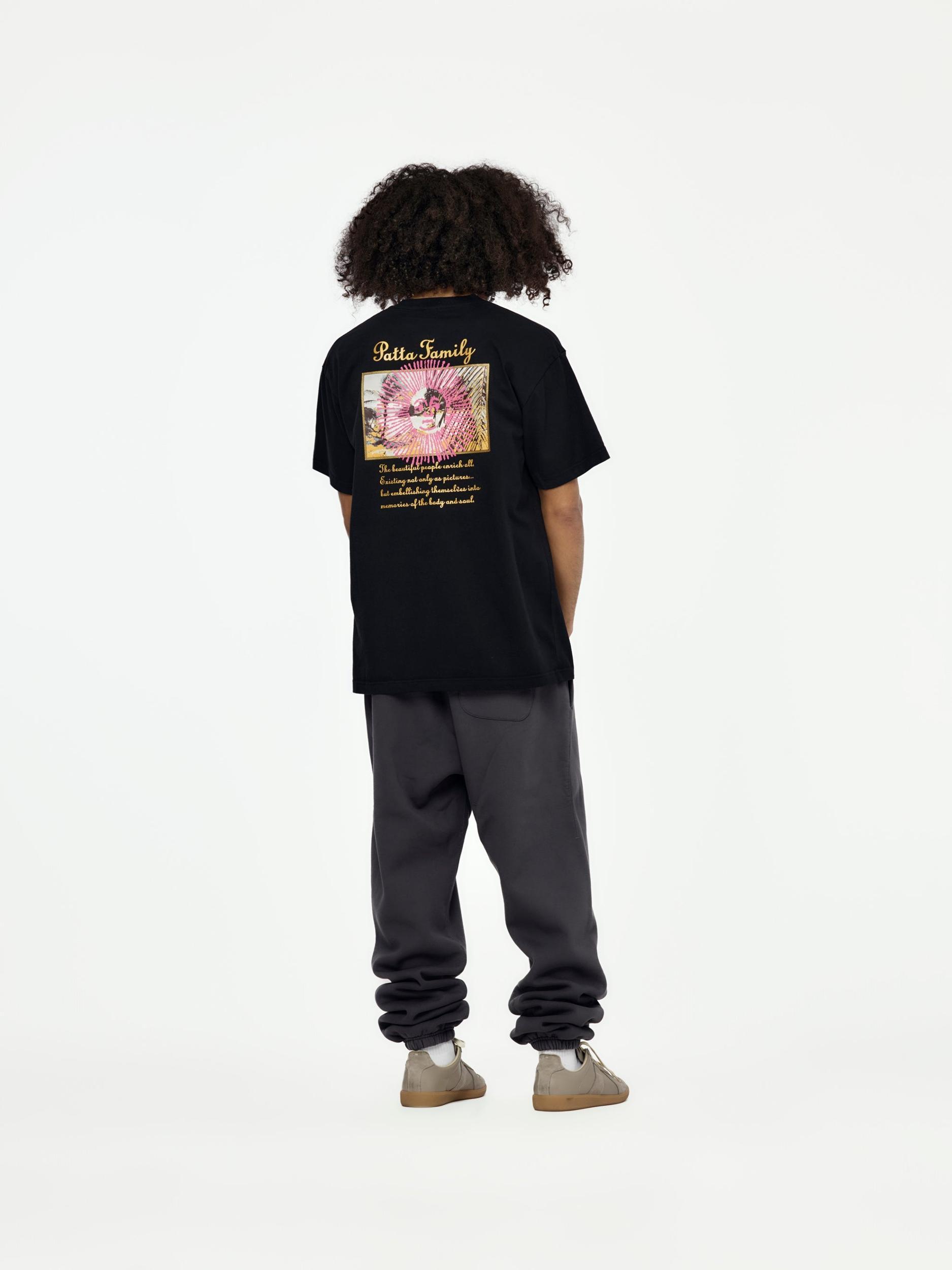 Postcard T-Shirt (Black) Product Image