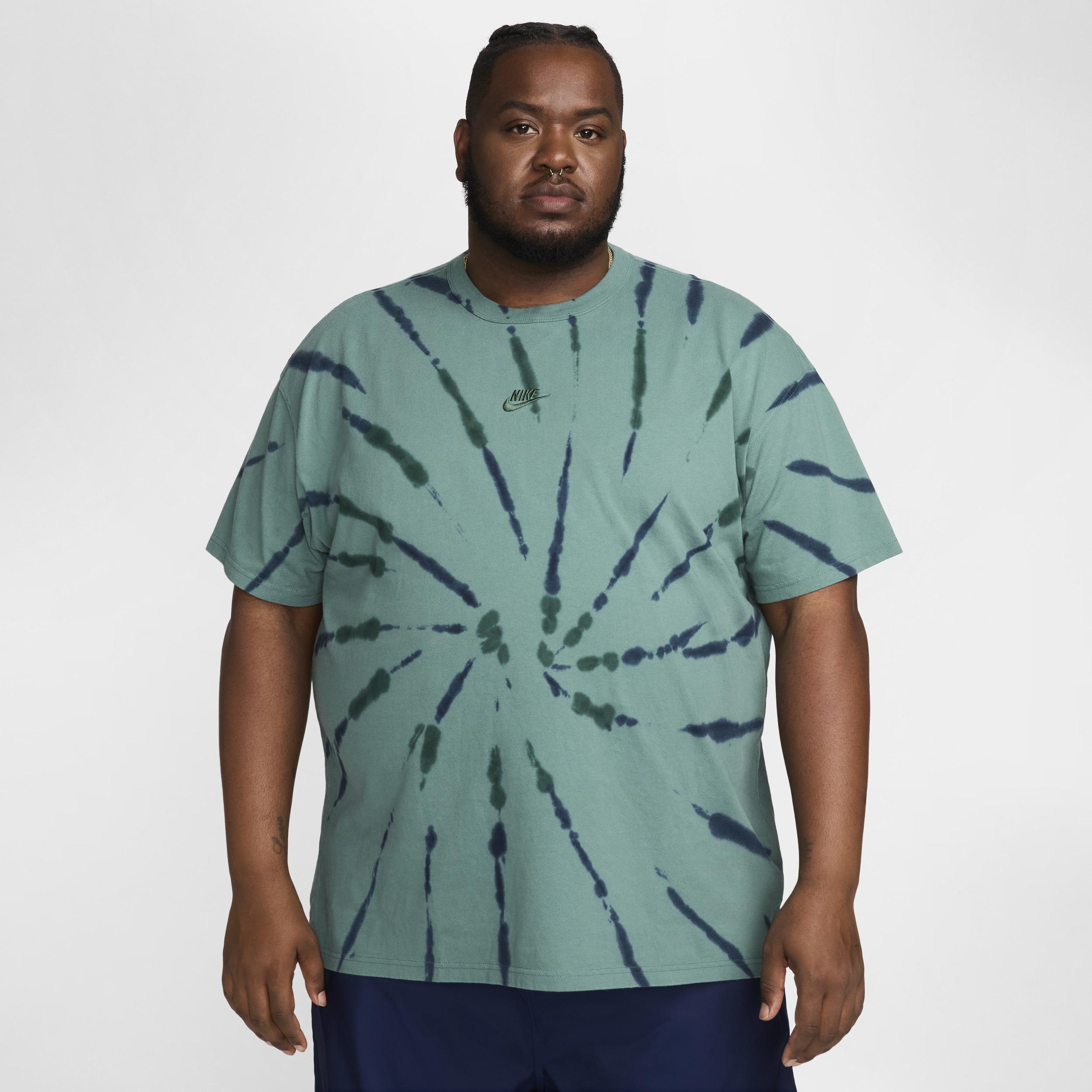 Nike Sportswear Premium Essentials Men's Max90 T-Shirt Product Image