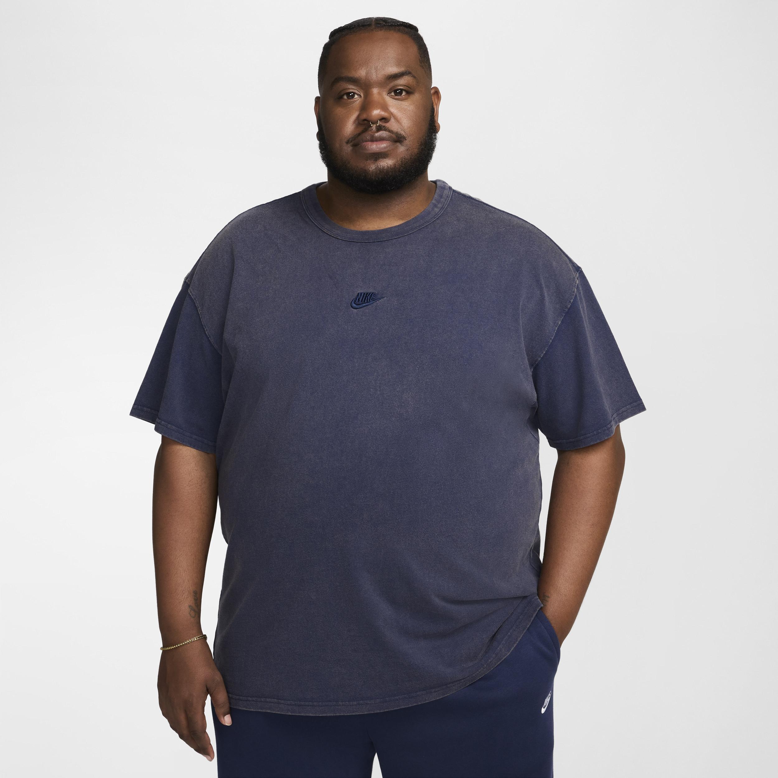 Nike Mens Sportswear Premium Essentials Logo T-Shirt Product Image