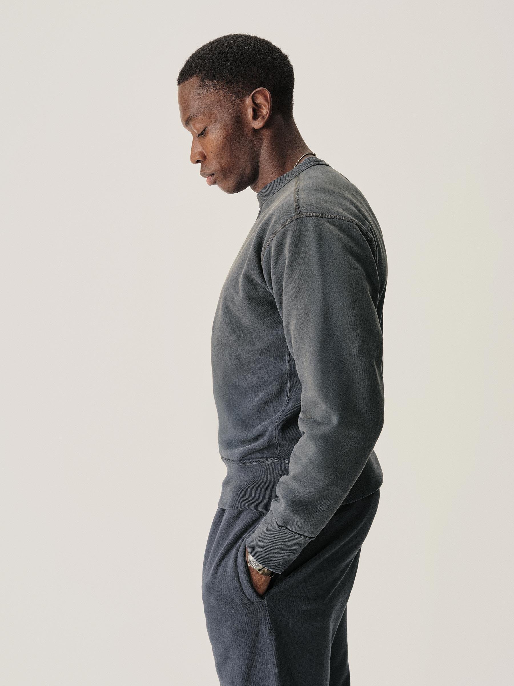 D038 Double Indigo Loopback Double V Crew Sweatshirt Product Image