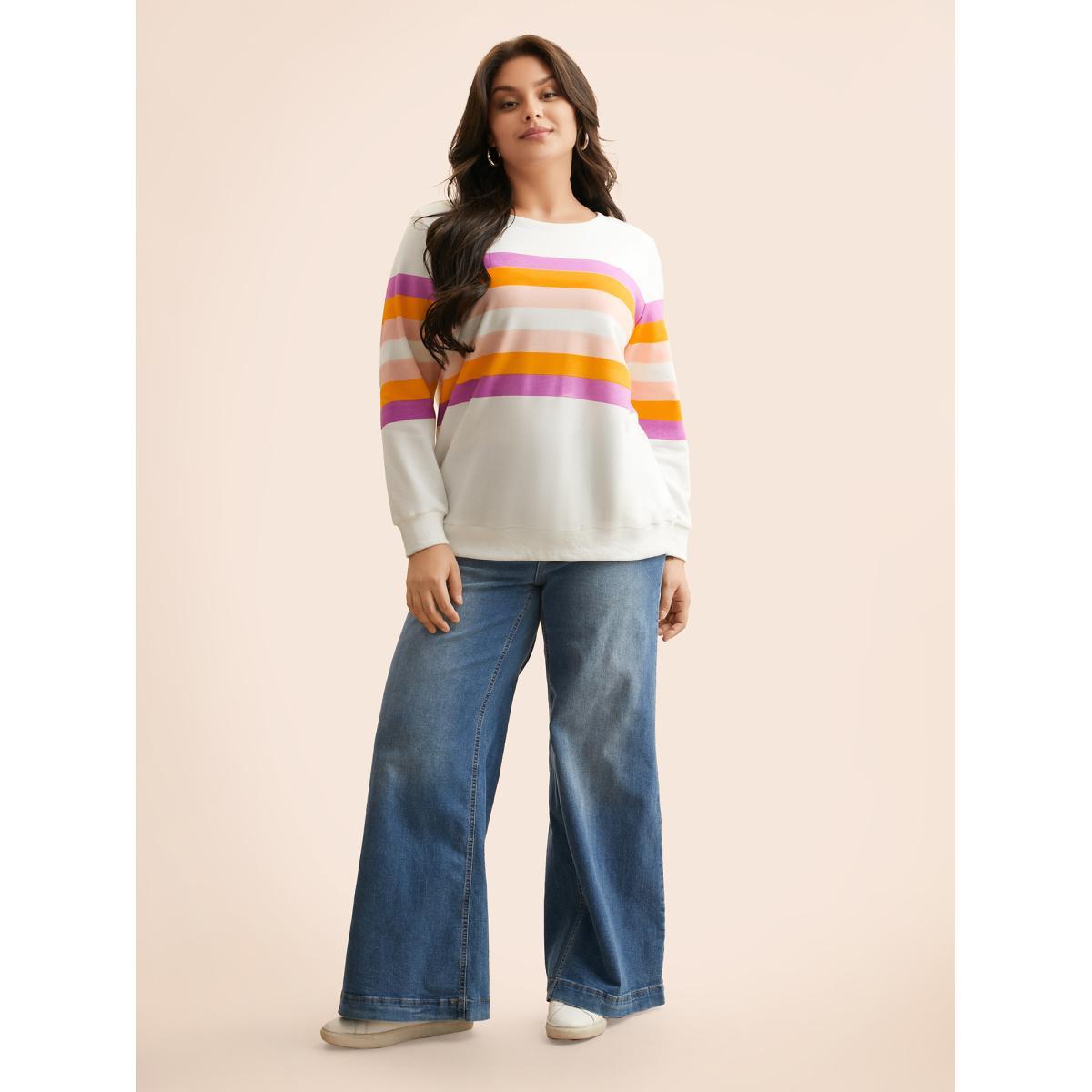 Plus Size Contrast Striped Crew Neck Sweatshirt Women Originalwhite Casual Contrast Round Neck Everyday Sweatshirts BloomChic 26/4X Product Image