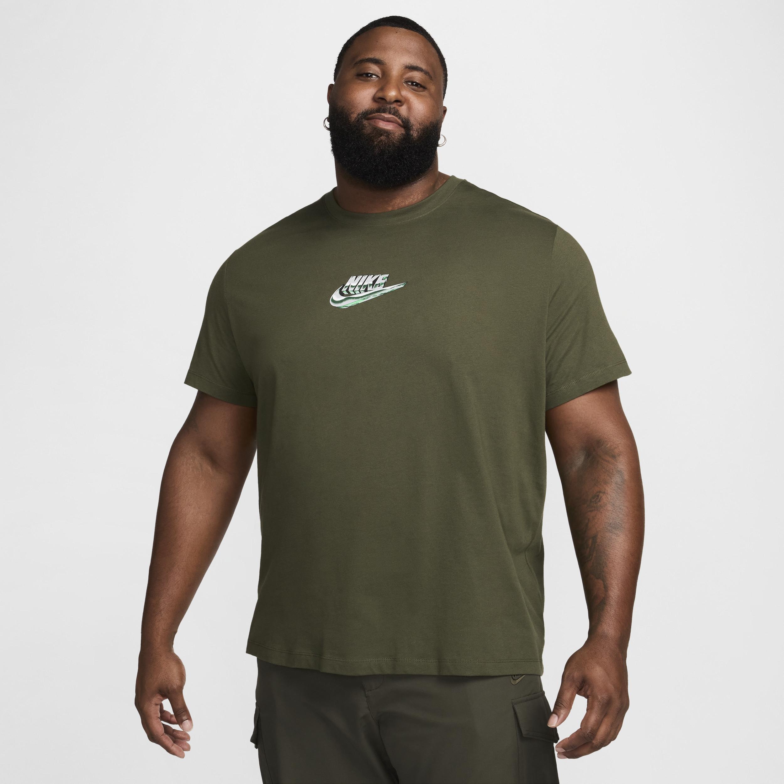 Nike Sportswear Men's T-Shirt Product Image