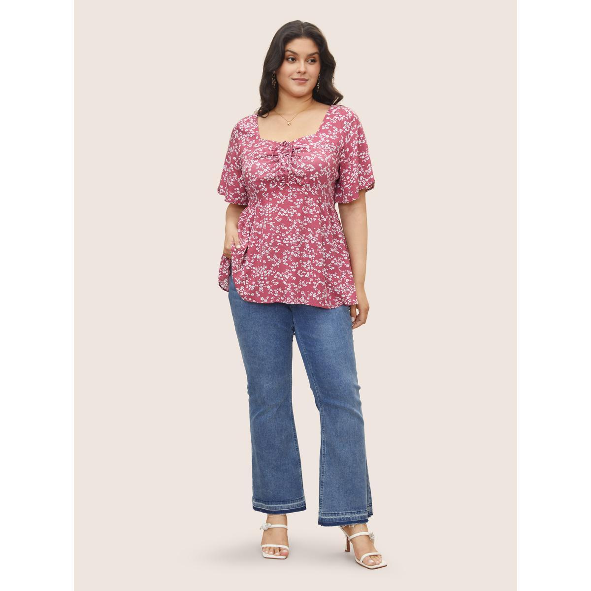 Plus Size RedViolet Ditsy Floral Heart Neckline Drawstring Tie Knot Blouse Women Elegant Short sleeve Heart neckline Everyday Blouses BloomChic 30/6X Product Image