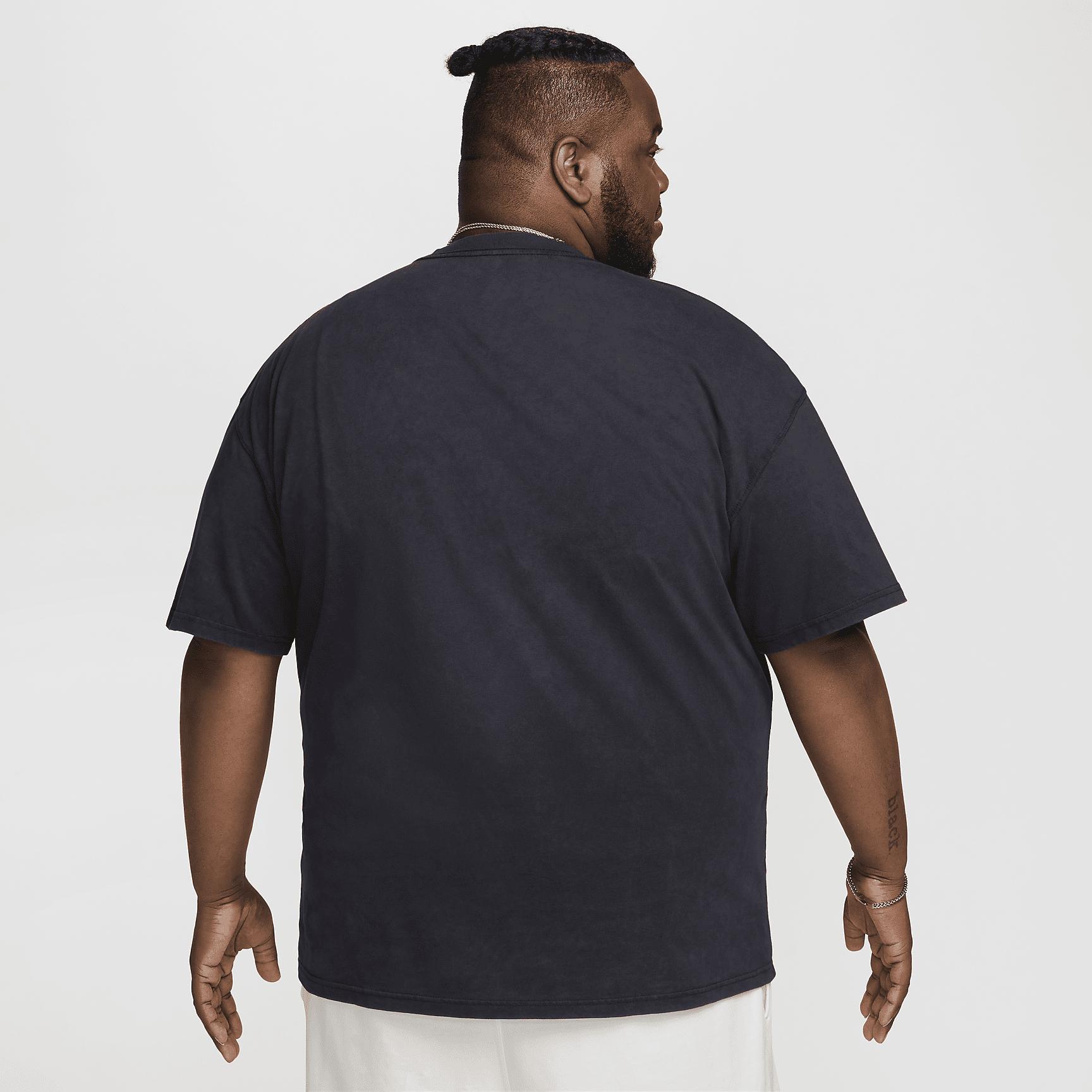 Nike Sportswear Men's T-Shirt Product Image