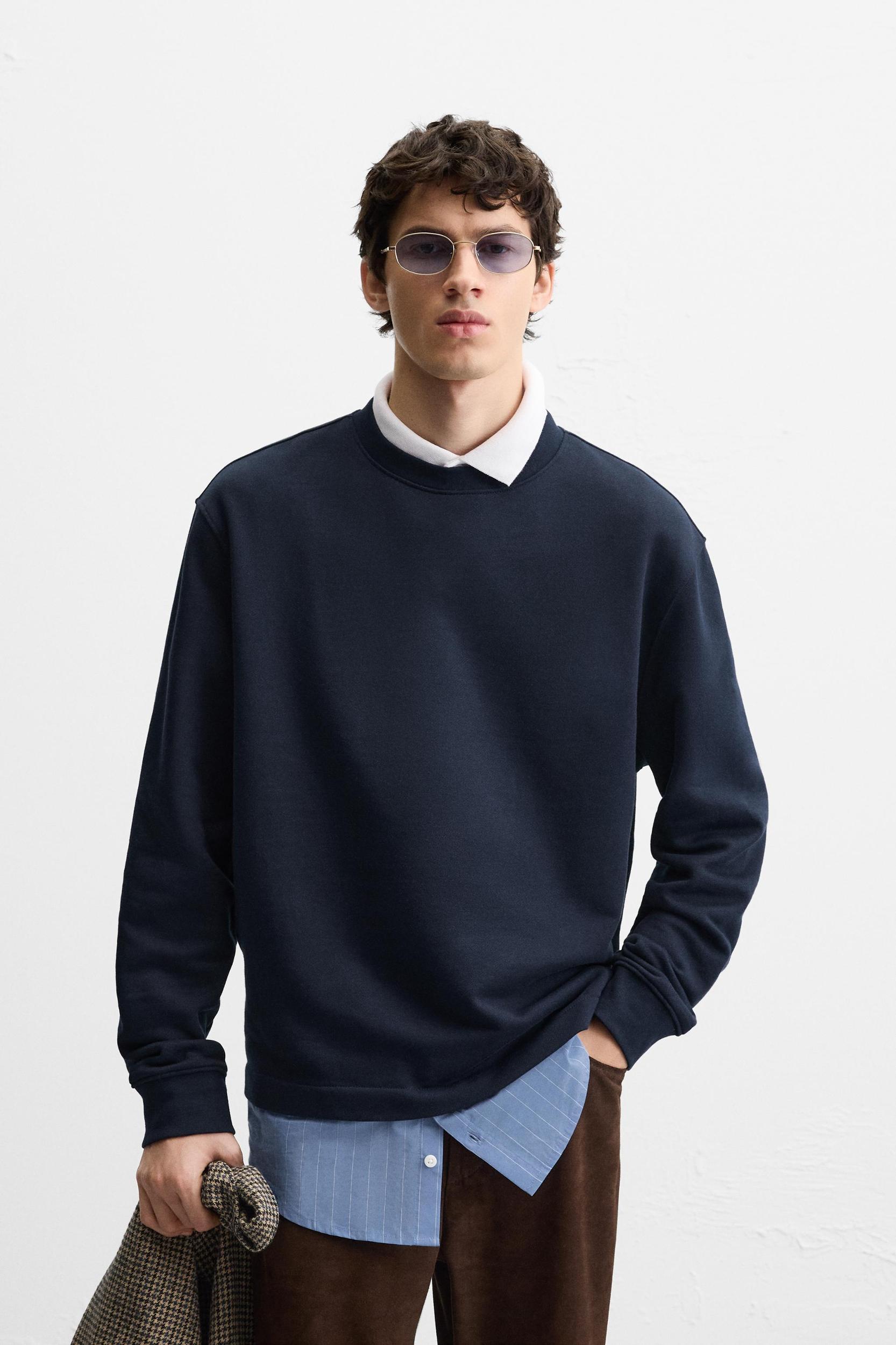 CONTRASTING HEM SWEATSHIRT Product Image