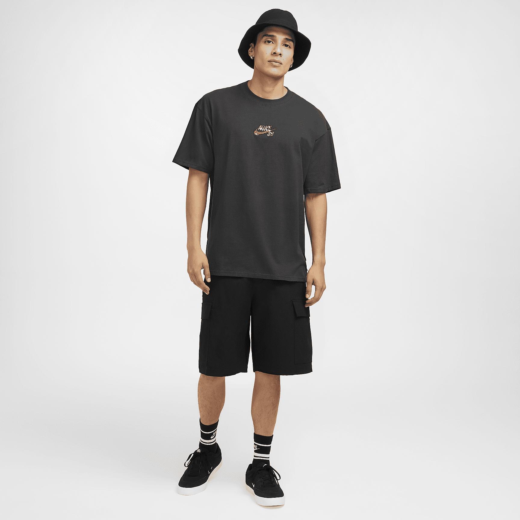 Men's Nike Sportswear Max90 T-Shirt Product Image