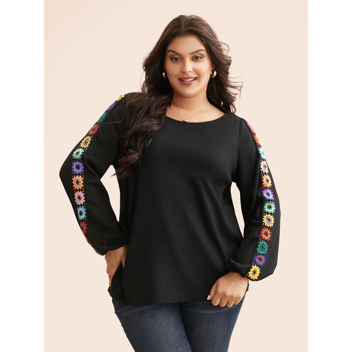Plus Size Crew Neck Patchwork Crochet Floral T-shirt Black Women Casual Woven ribbon&lace trim Non Everyday T-shirts BloomChic 28/5X Product Image