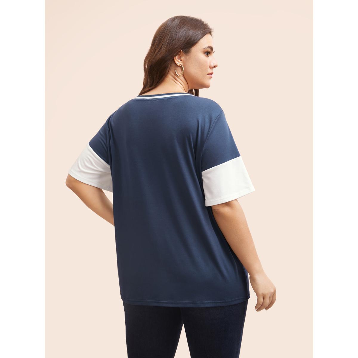Plus Size Round Neck Contrast Patchwork T-shirt Indigo Women Casual Contrast Round Neck Everyday T-shirts BloomChic 10/M Product Image