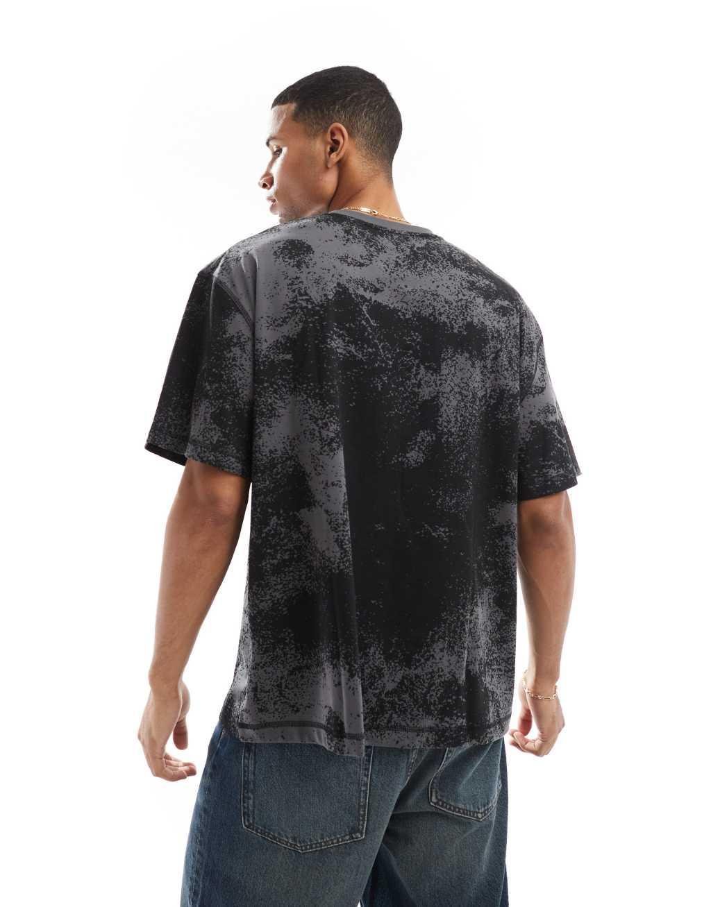 ONLY & SONS oversized T-shirt with athletic logo in washed gray Product Image