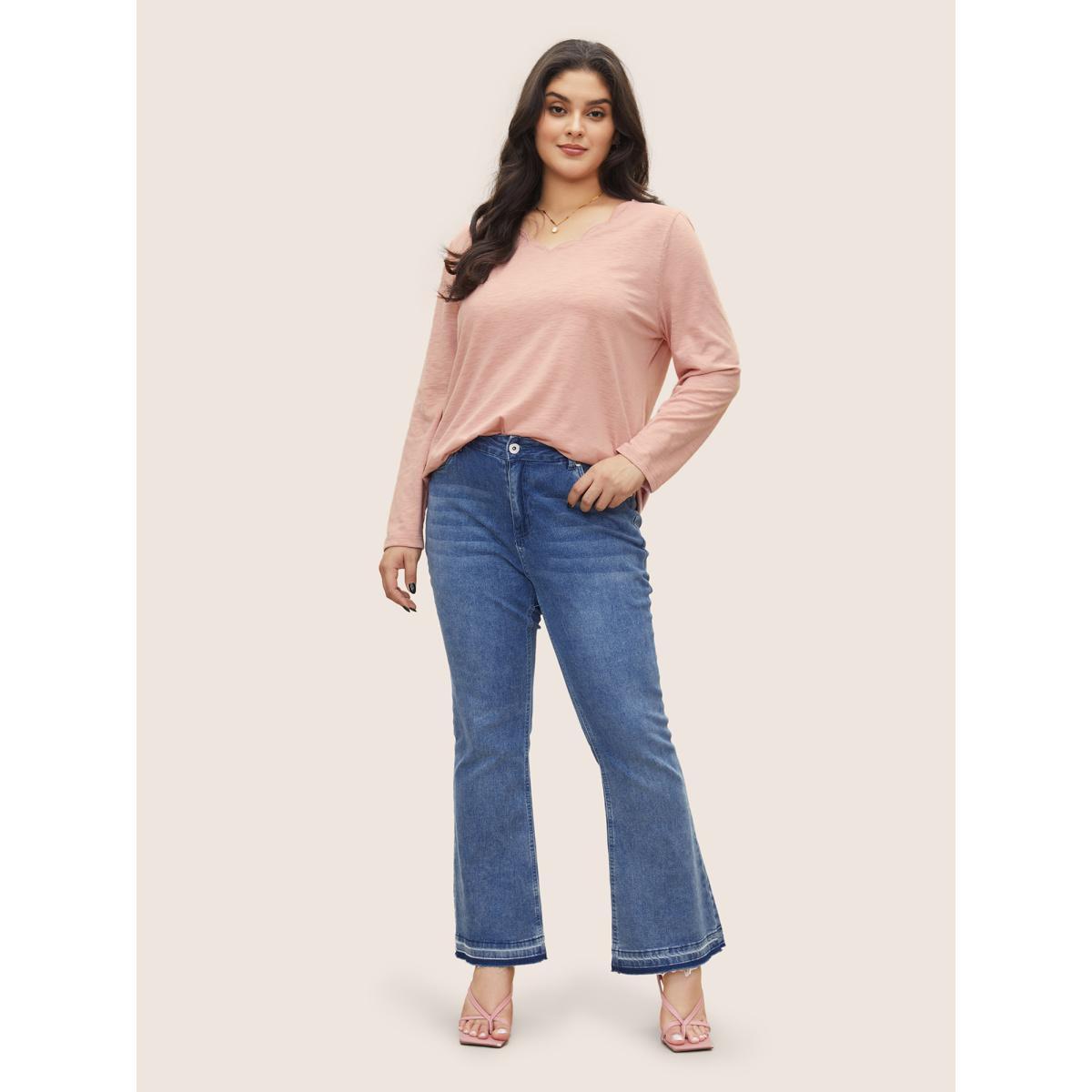 Plus Size Solid Heather Scalloped Trim T-shirt Pink Women Casual Plain Plain V-neck Everyday T-shirts BloomChic 28/5X Product Image