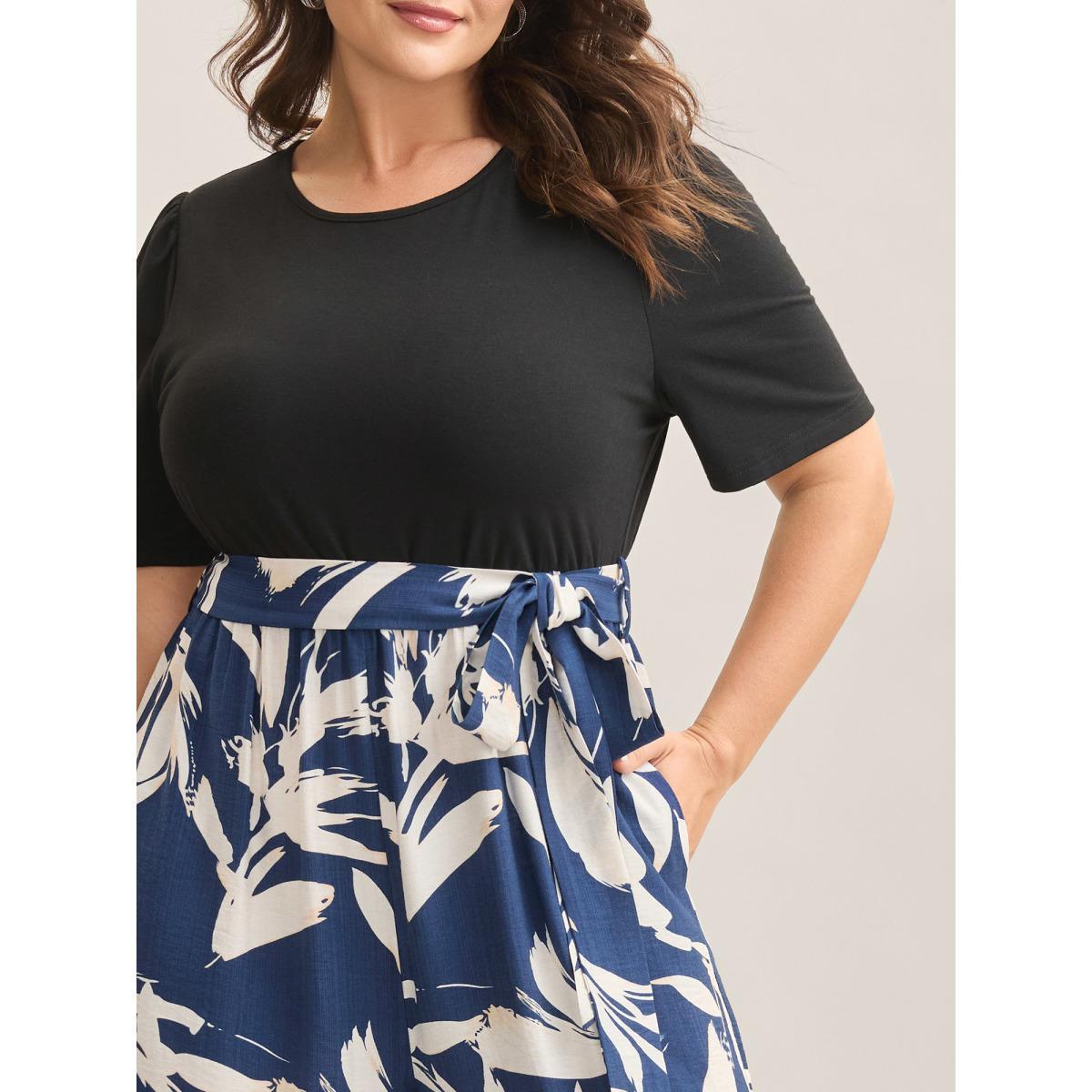 Plus Size Black Feather Print Contrast Pockets Belted Jumpsuit Women Short sleeve Round Neck Work Loose Jumpsuits BloomChic 10/M Product Image