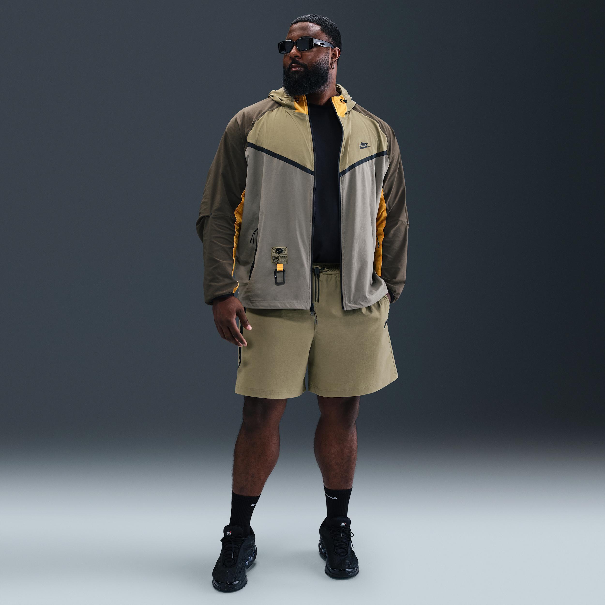 Nike Men's Tech Woven Shorts Product Image
