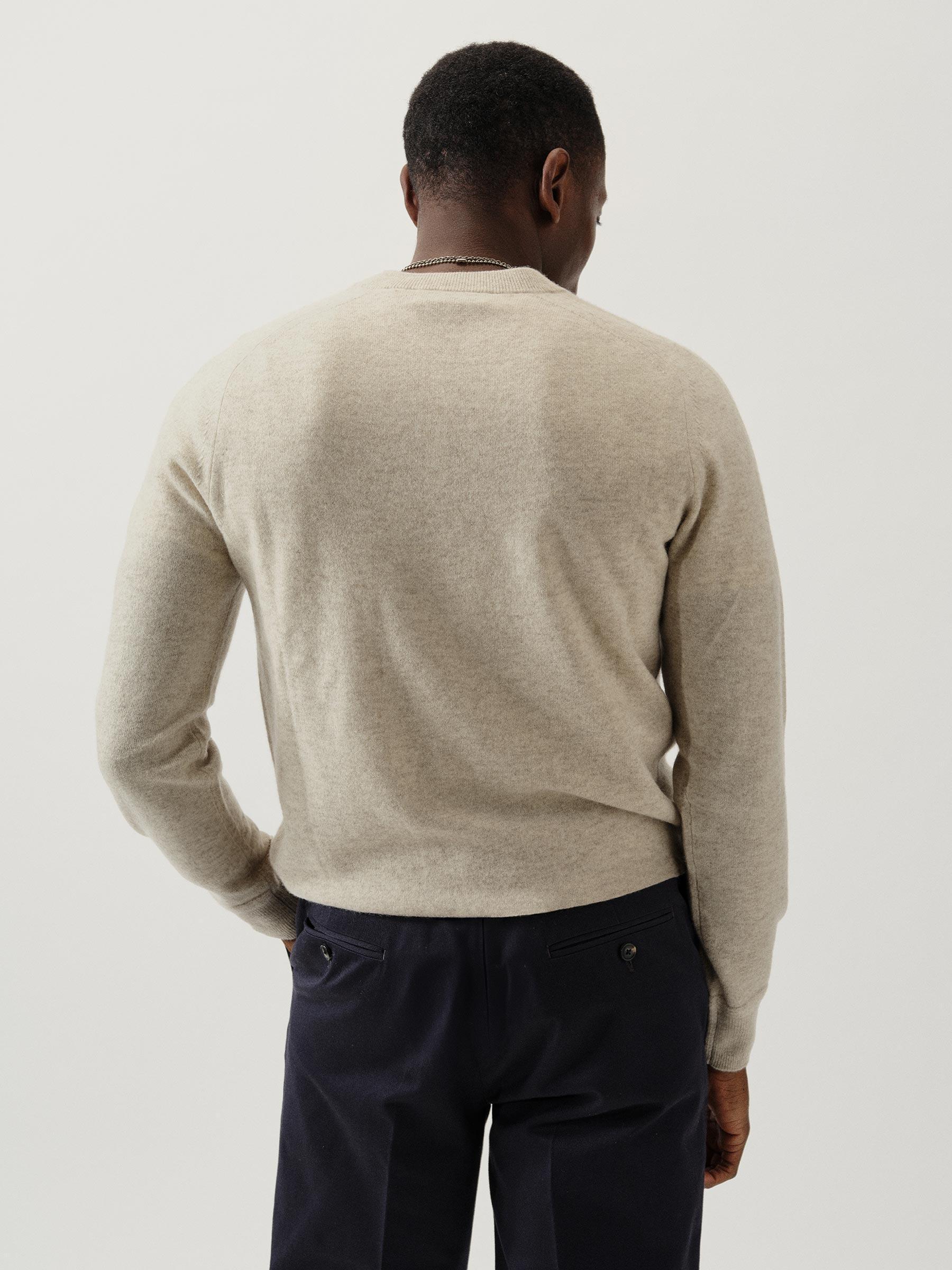 Light Oat California Cashmere V-Neck Product Image