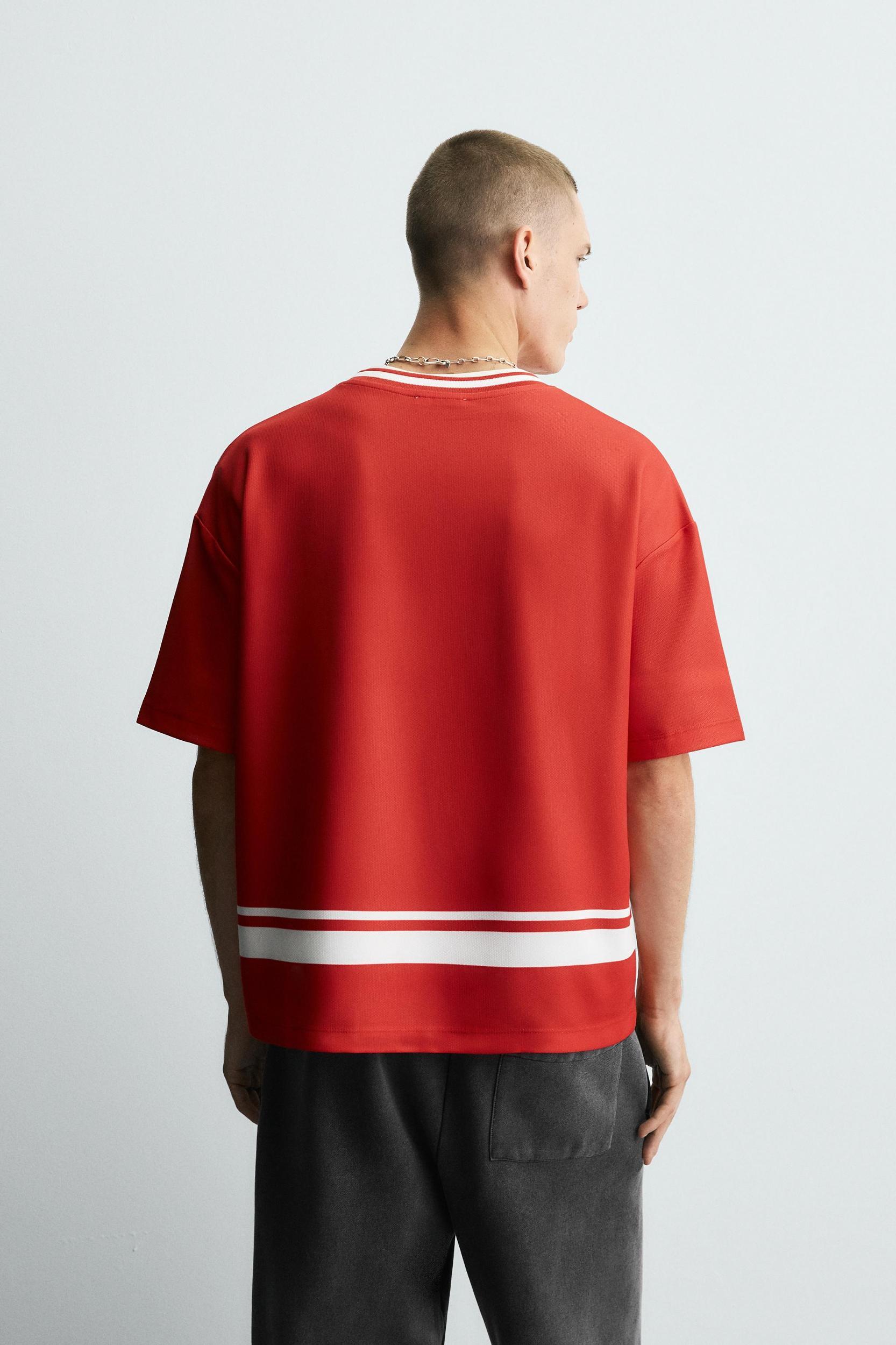 RETRO FOOTBALL PRINT T-SHIRT Product Image