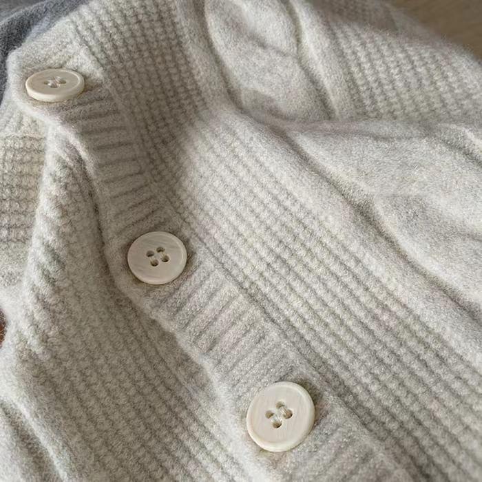 V-Neck Plain Cable-Knit Sweater Vest Product Image