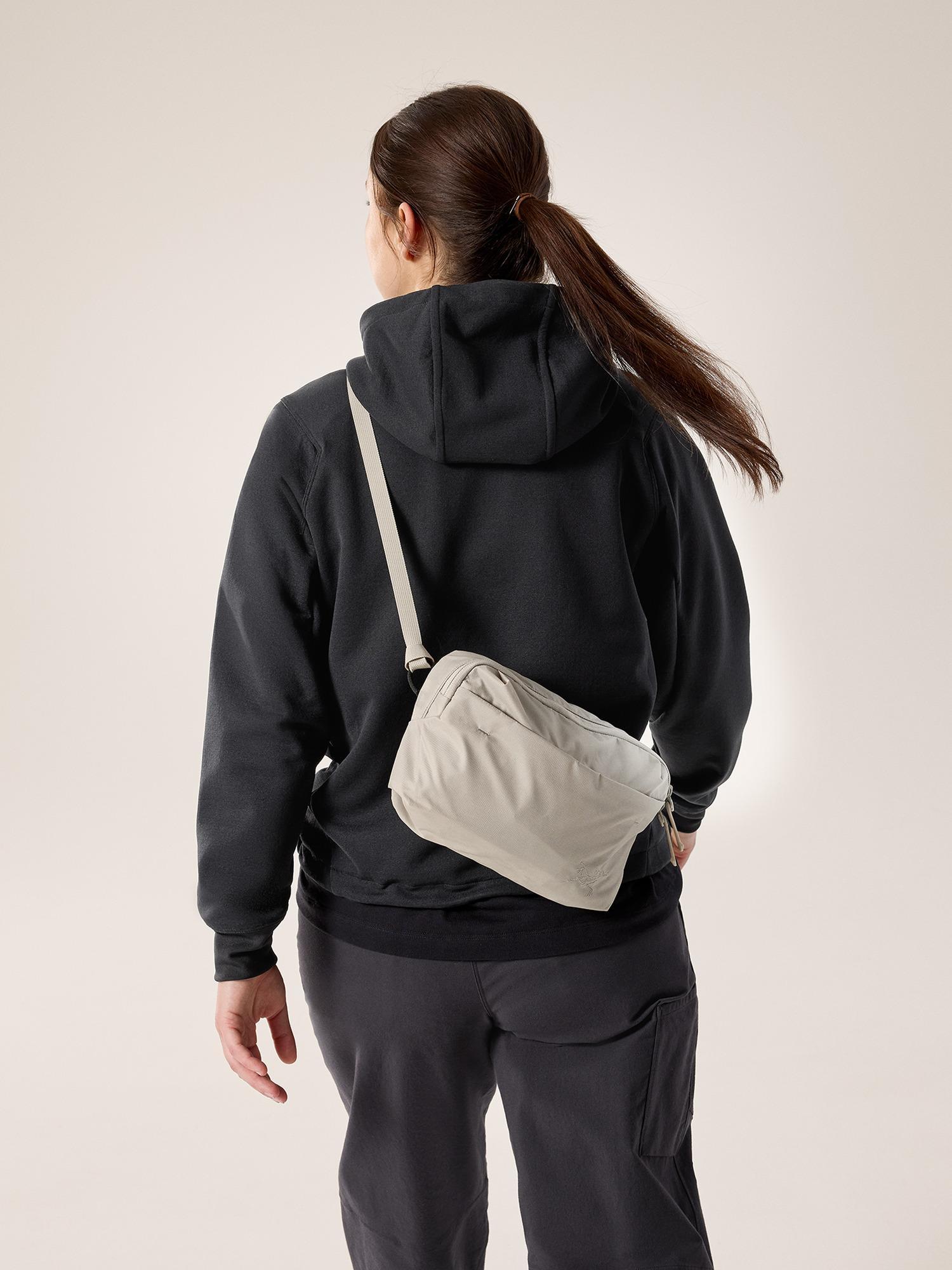 Heliad Crossbody Bag Product Image