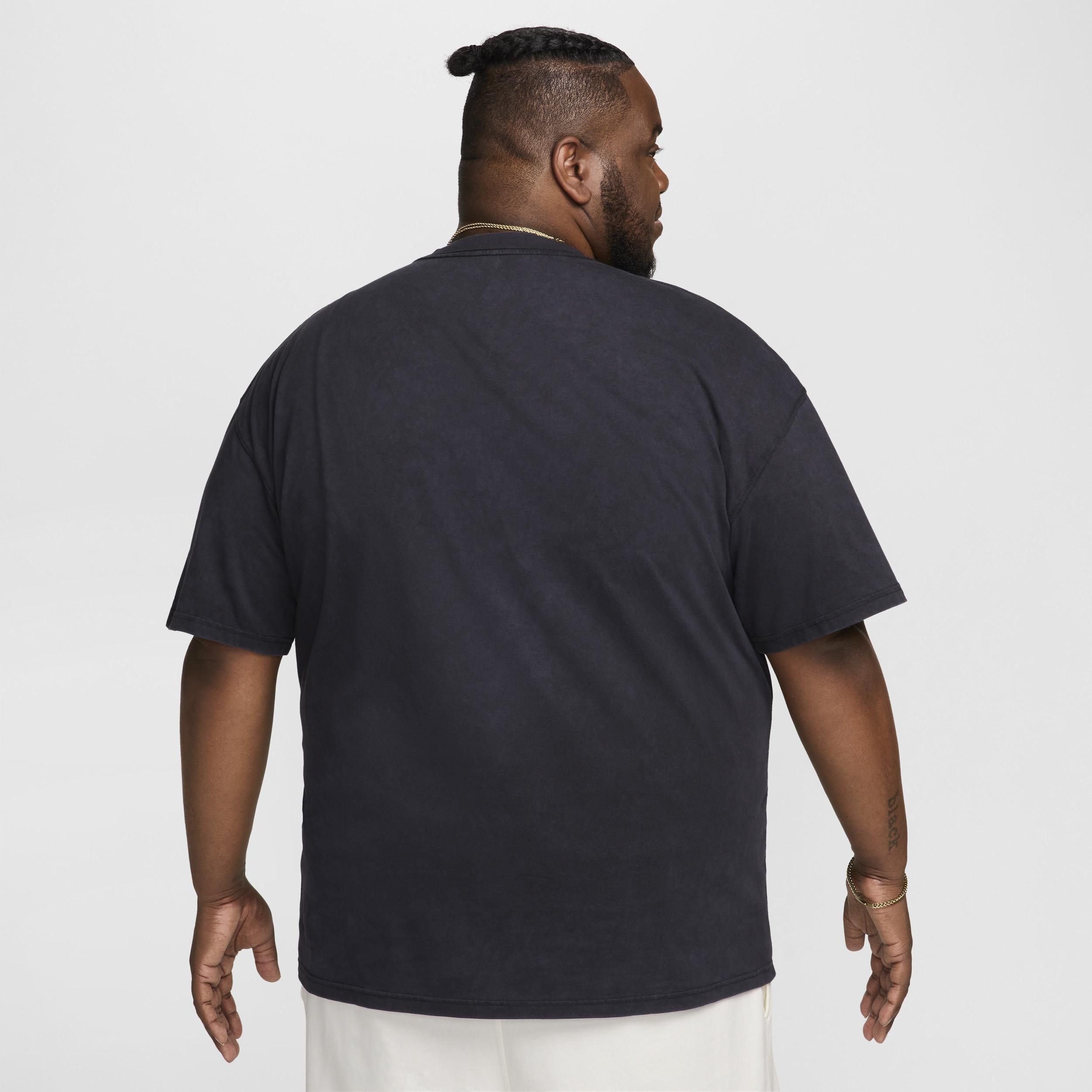 Nike Sportswear Men's T-Shirt Product Image