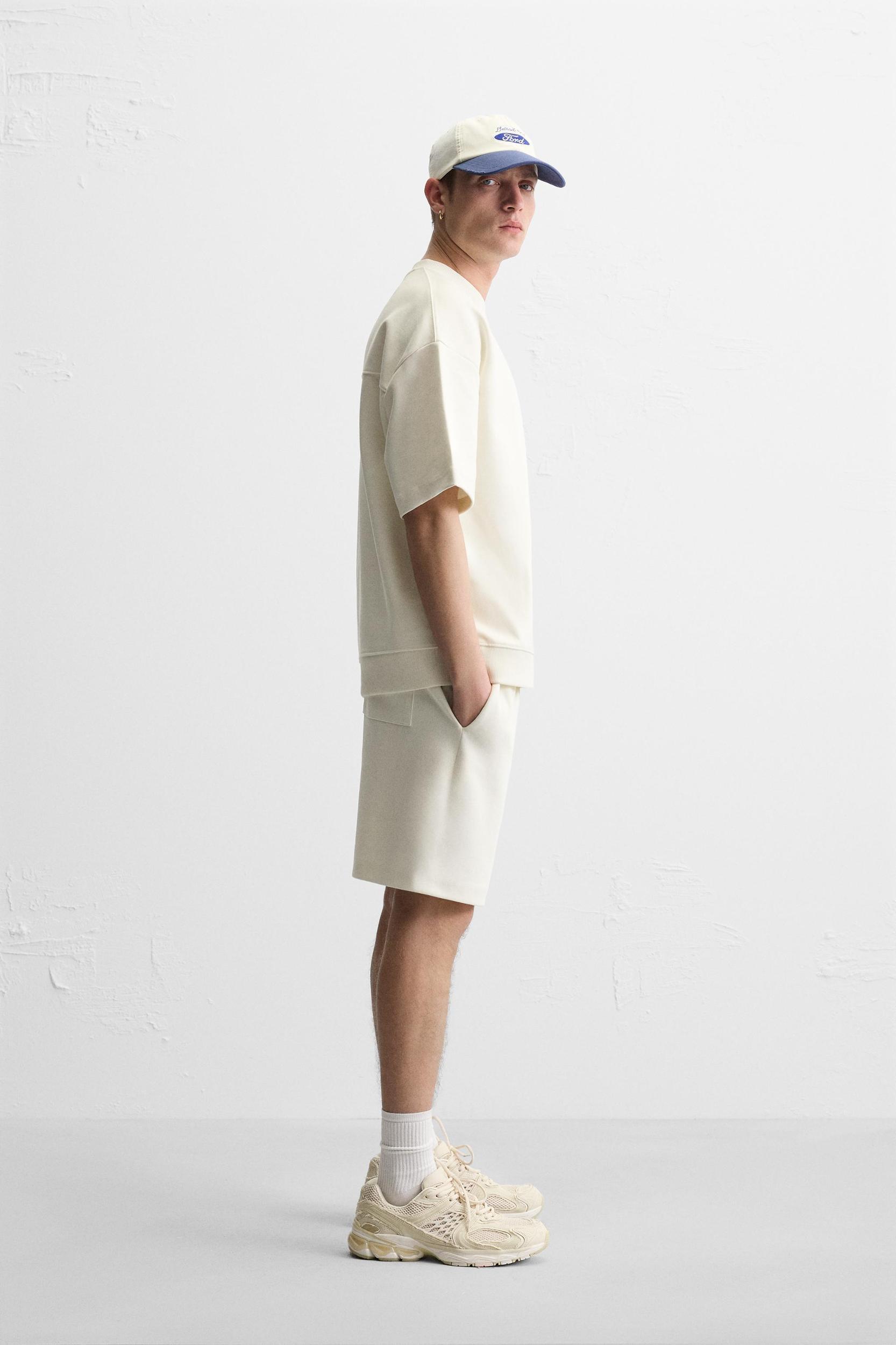TECHNICAL INTERLOCK SHORTS Product Image