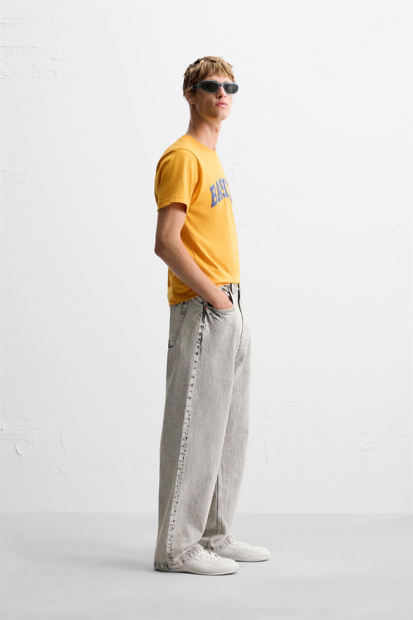 TEXT PRINT T-SHIRT Product Image