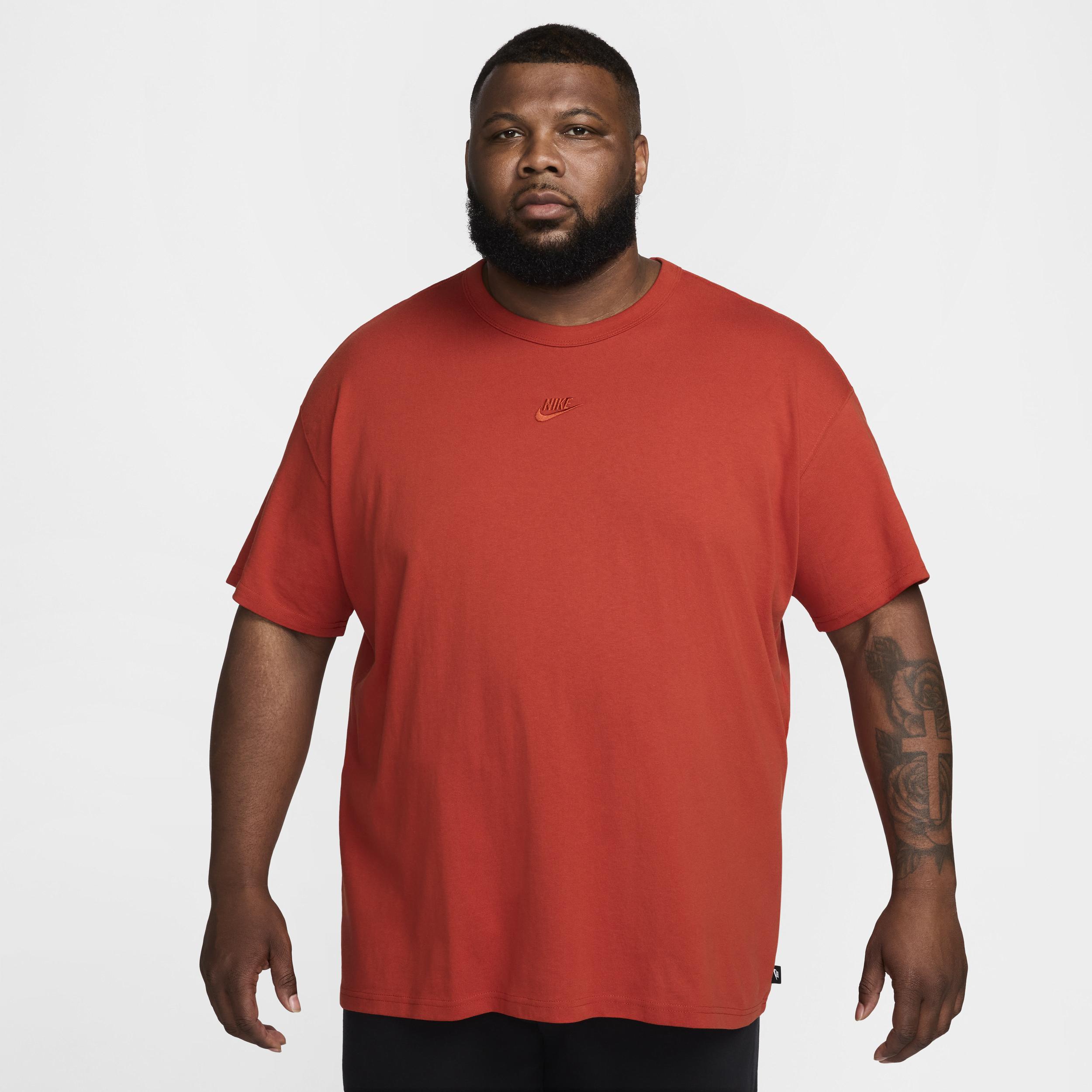 Nike Sportswear Premium Essentials Men's T-Shirt Product Image