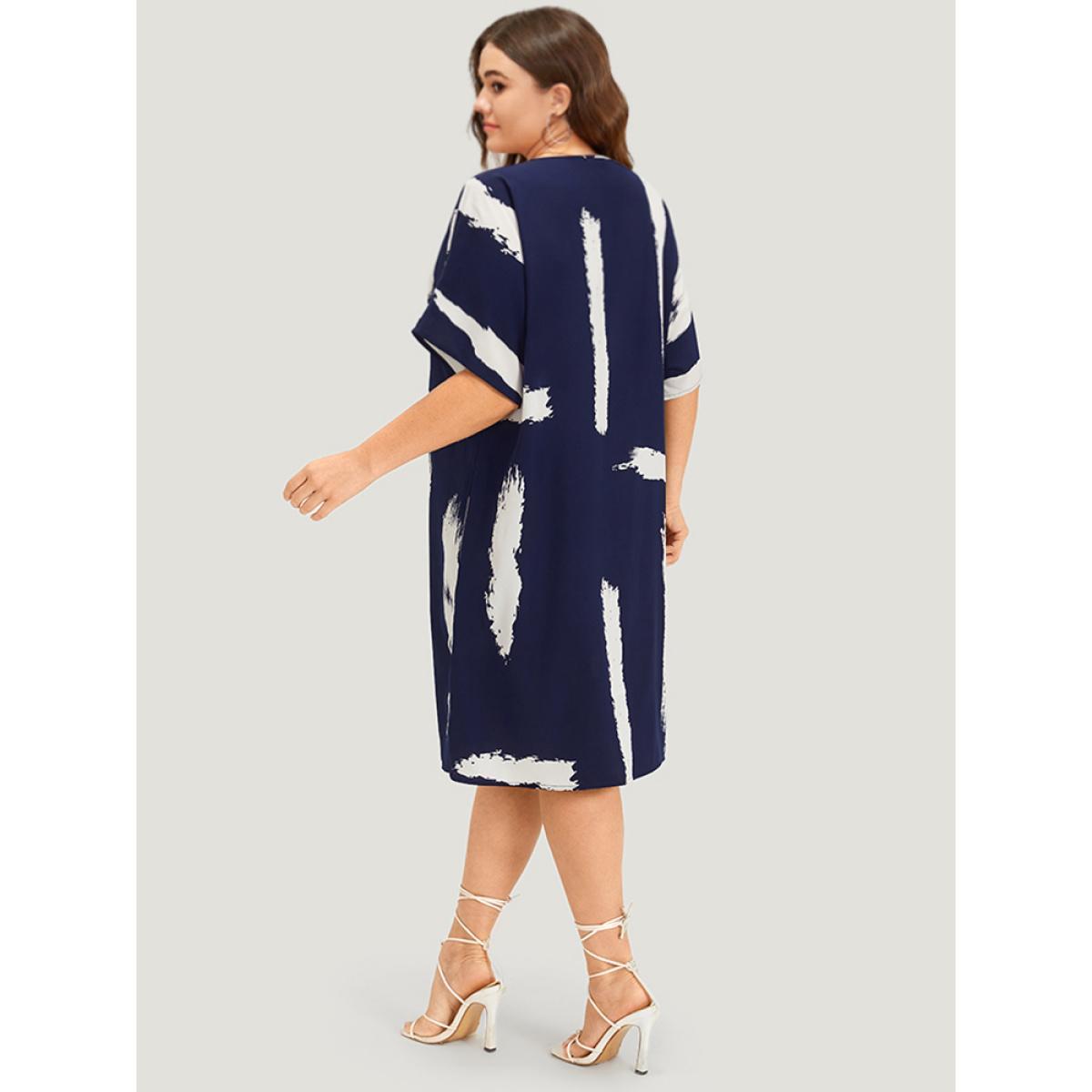 Plus Size Brush Print Keyhole Pocket Dolman Sleeve Dress Indigo Women Elegant Printed Keyhole Cut-Out Half Sleeve Curvy Knee Dress BloomChic 10/M Product Image