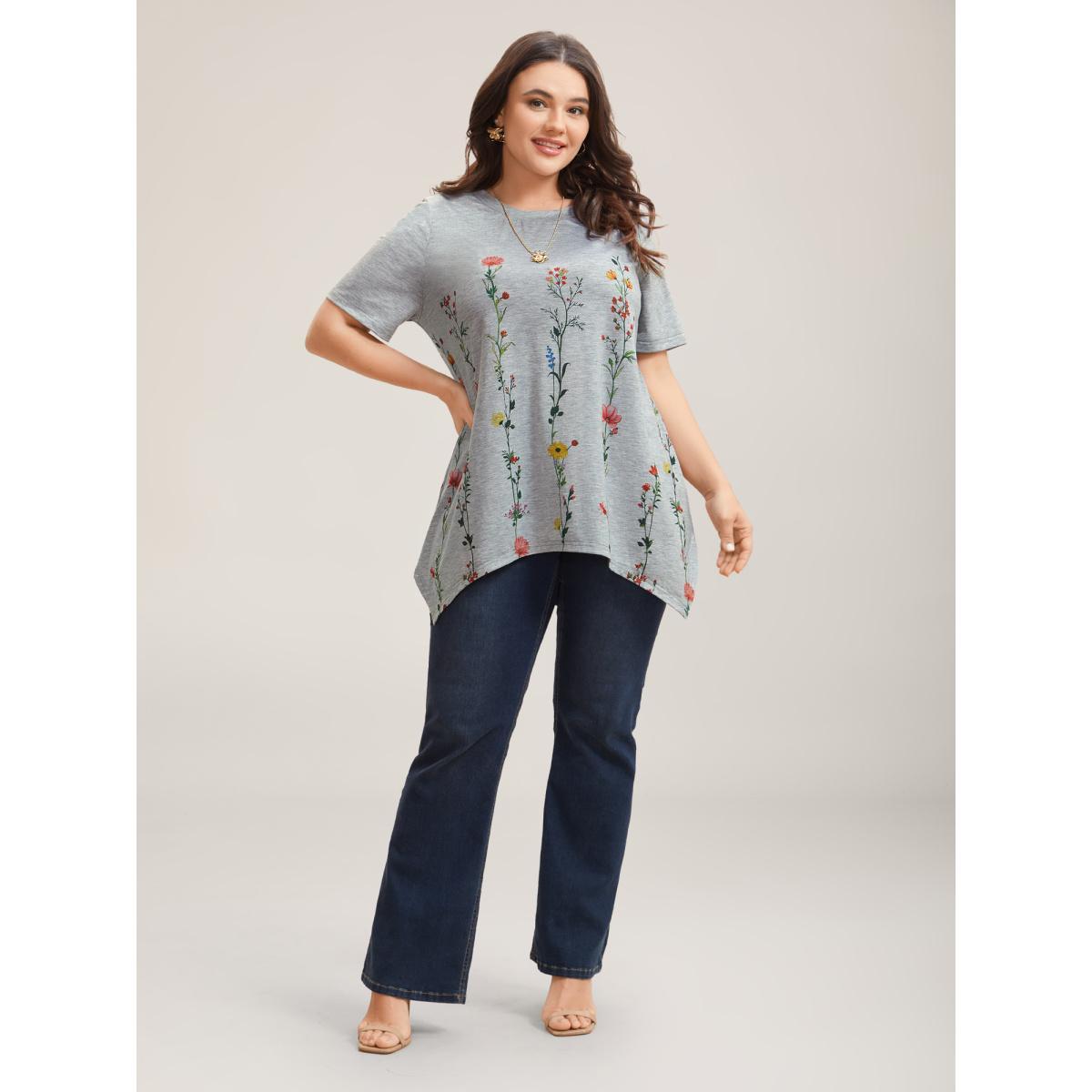 Plus Size Stretchy Hi-Low Hem Floral T-Shirt LightGray Women Elegant Asymmetrical Natural Flowers Round Neck Loose Everyday T-shirts BloomChic 22-24/3X Product Image