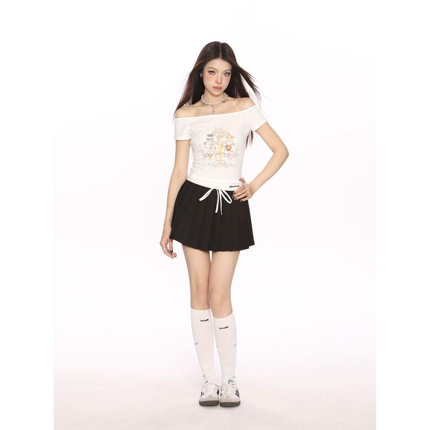 High Rise Two Tone Mini Pleated Skirt Product Image