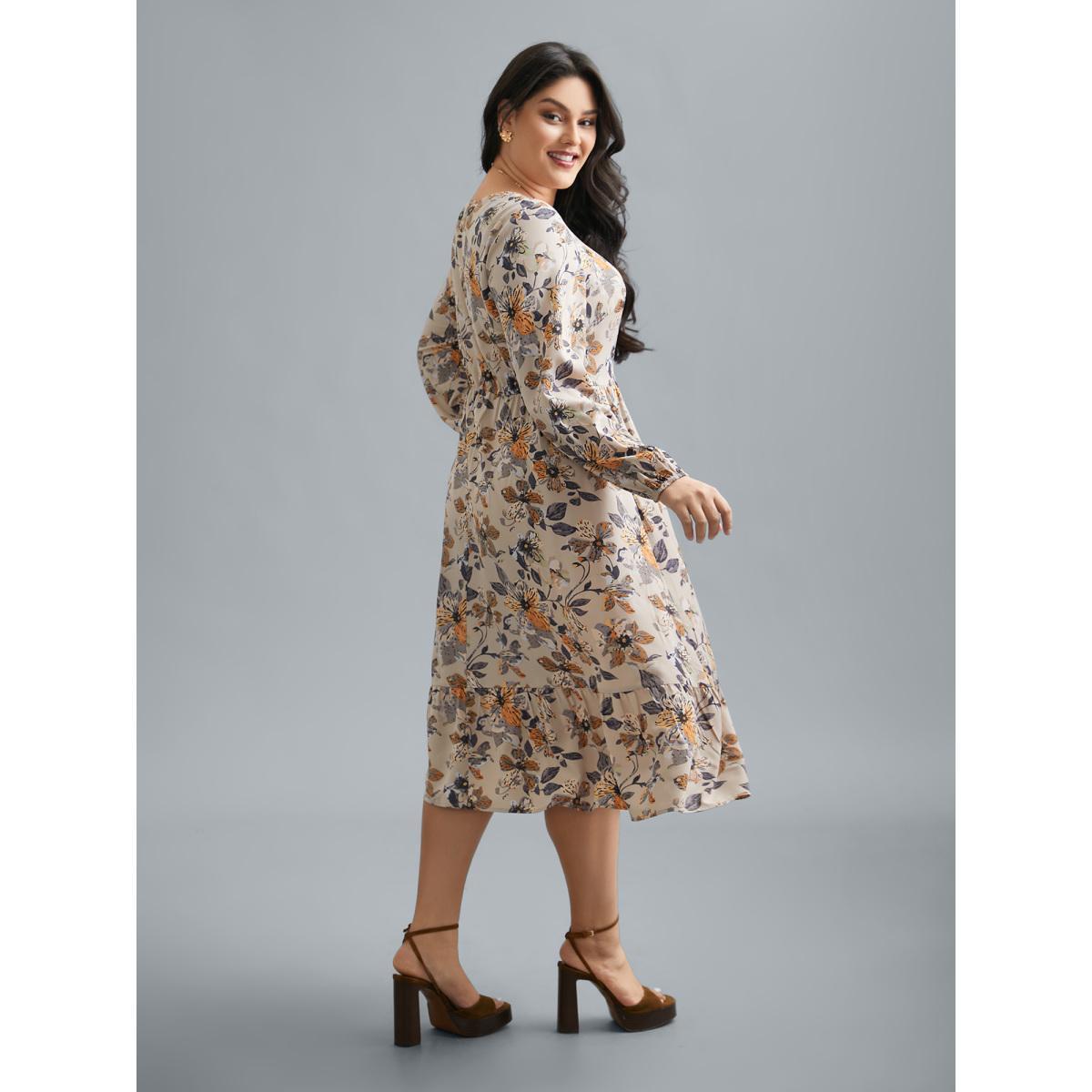 Plus Size Floral Stretchy Waist-Cinched Pocket Dress Tan Women Elegant Non Round Neck Long Sleeve Curvy BloomChic 26/4X Product Image