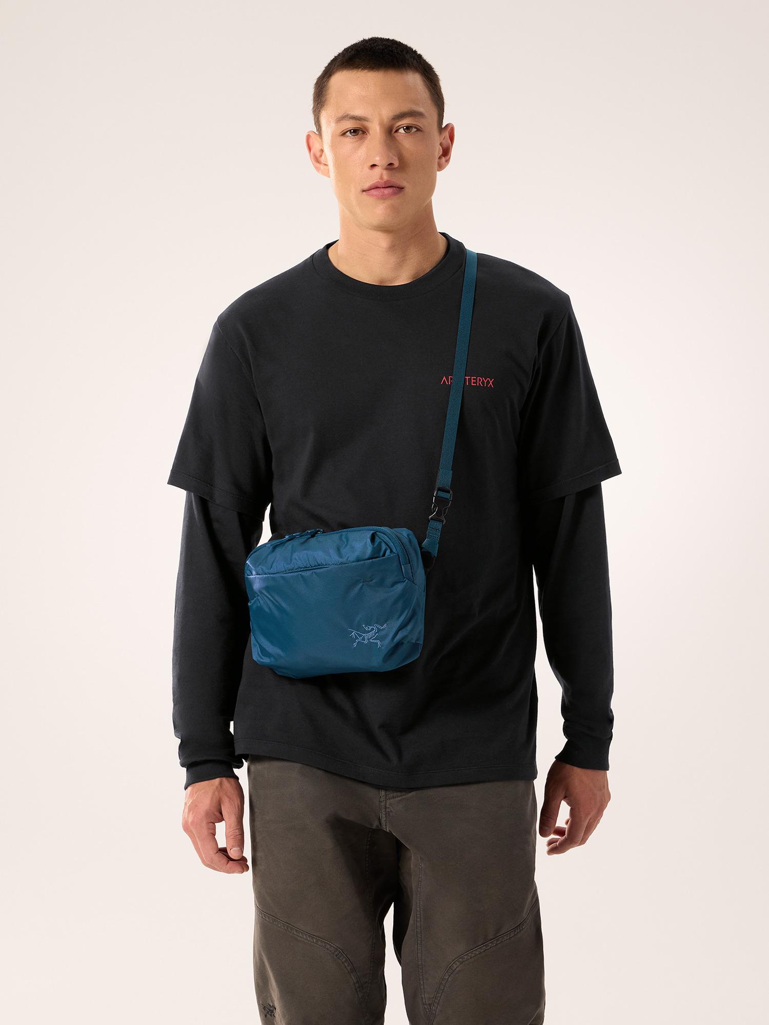 Heliad Crossbody Bag Product Image