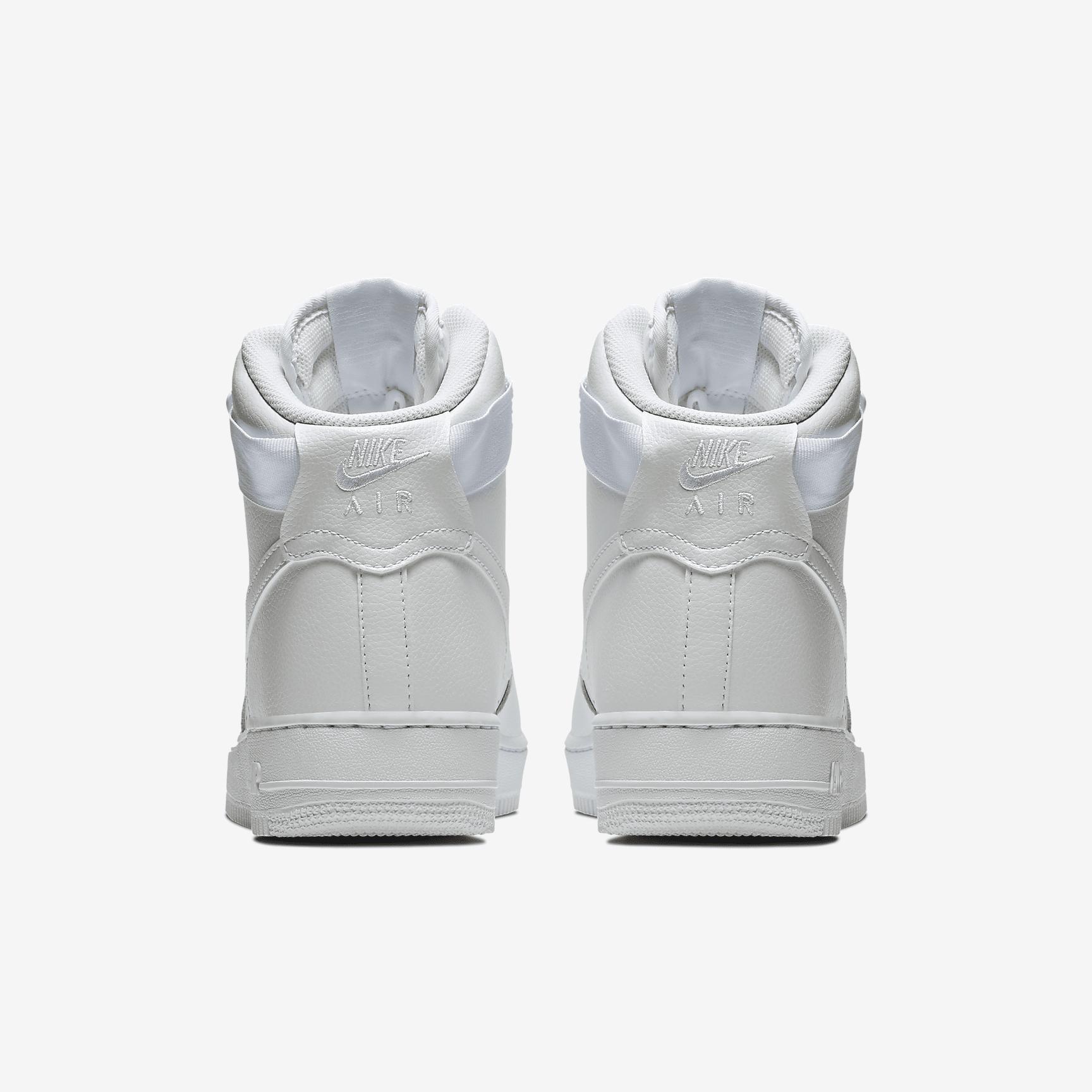 Nike Men's Air Force 1 High '07 Shoes Product Image