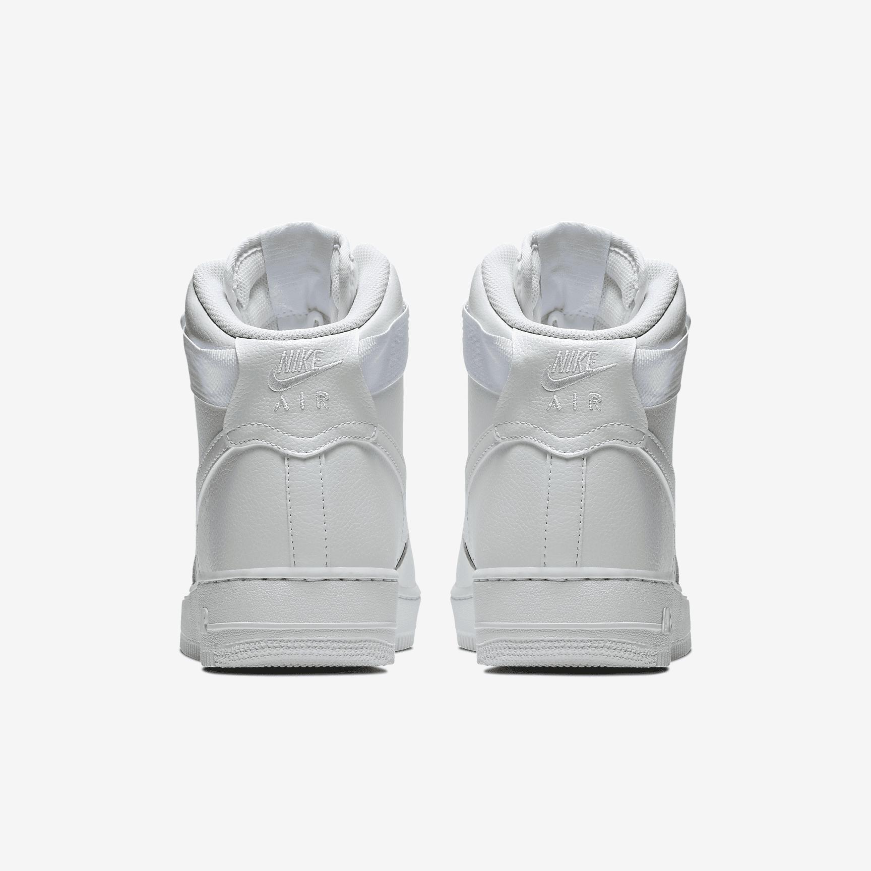 Nike Men's Air Force 1 High '07 Shoes Product Image