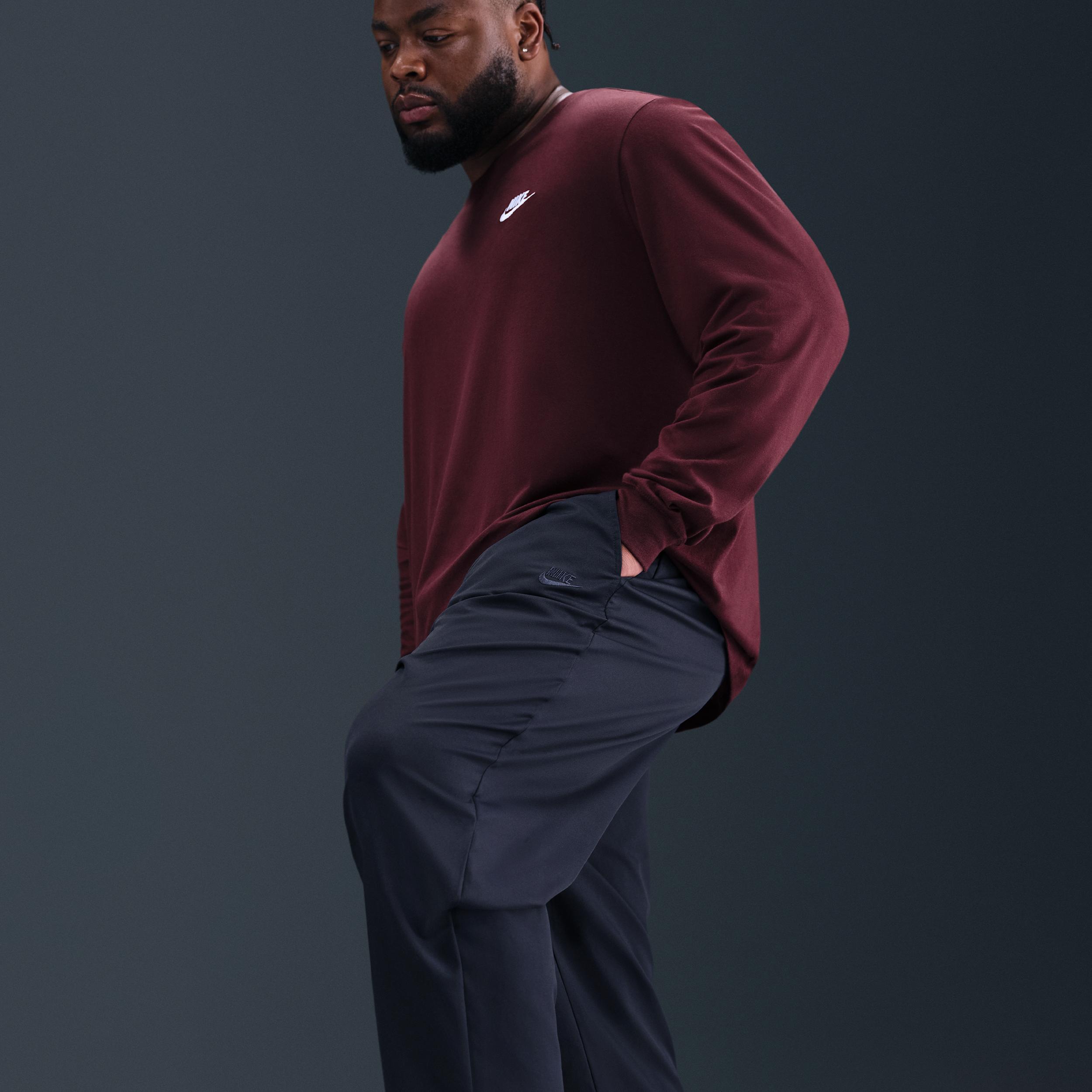 Nike Men's Club Woven Tapered Pants Product Image