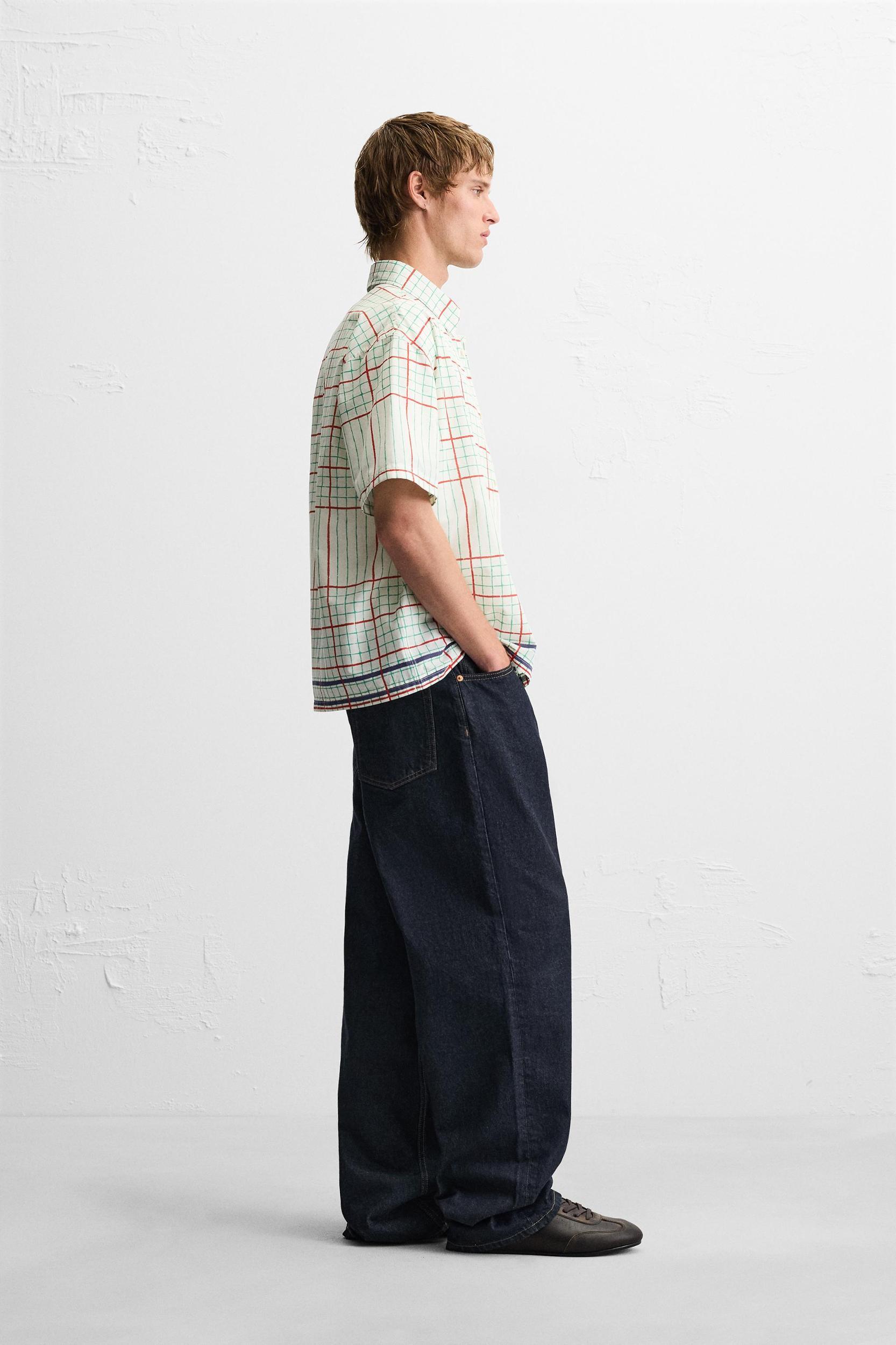 BOXY FIT PLAID SHIRT Product Image