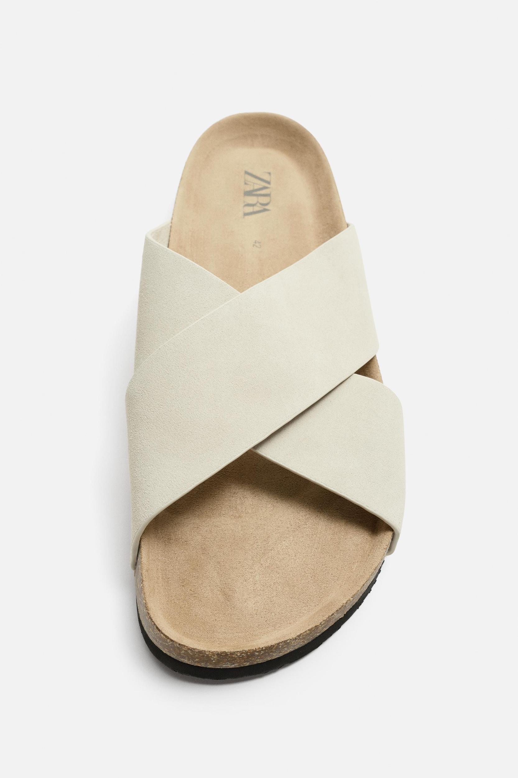 CROSS-STRAP LEATHER SANDALS Product Image