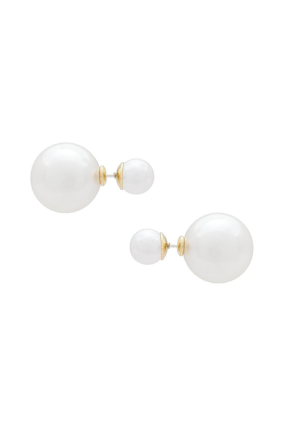 Double Pearl Earrings Product Image