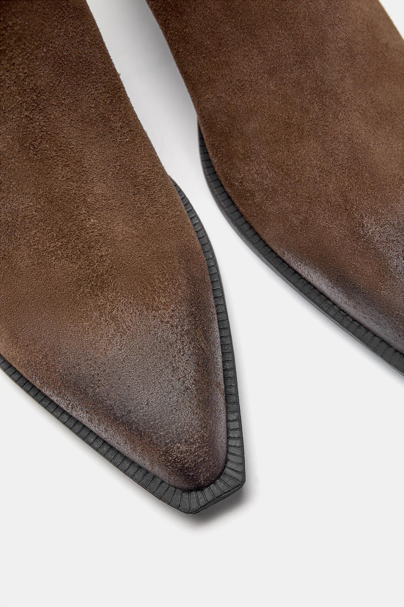 Leather cowboy boots Product Image