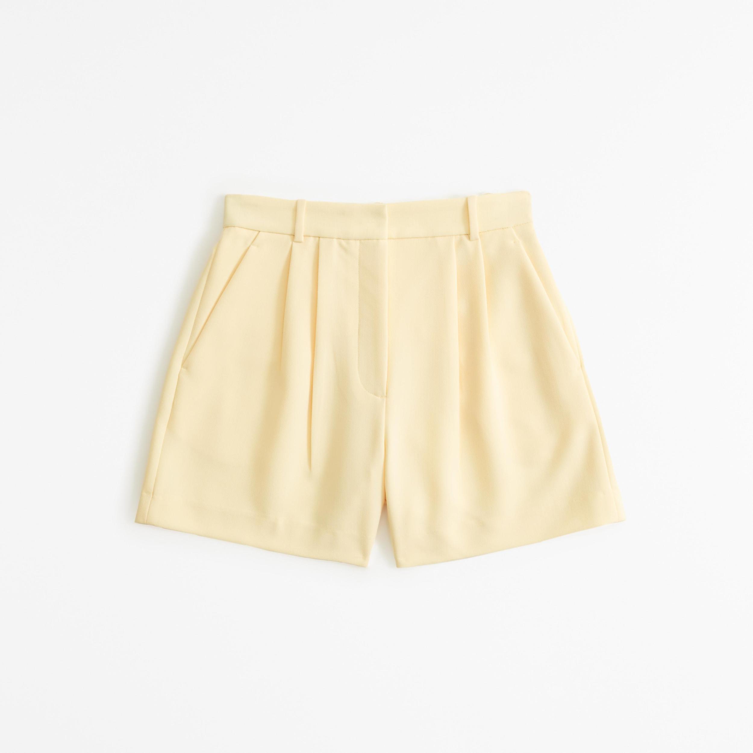 A&F Sloane Tailored Short Product Image