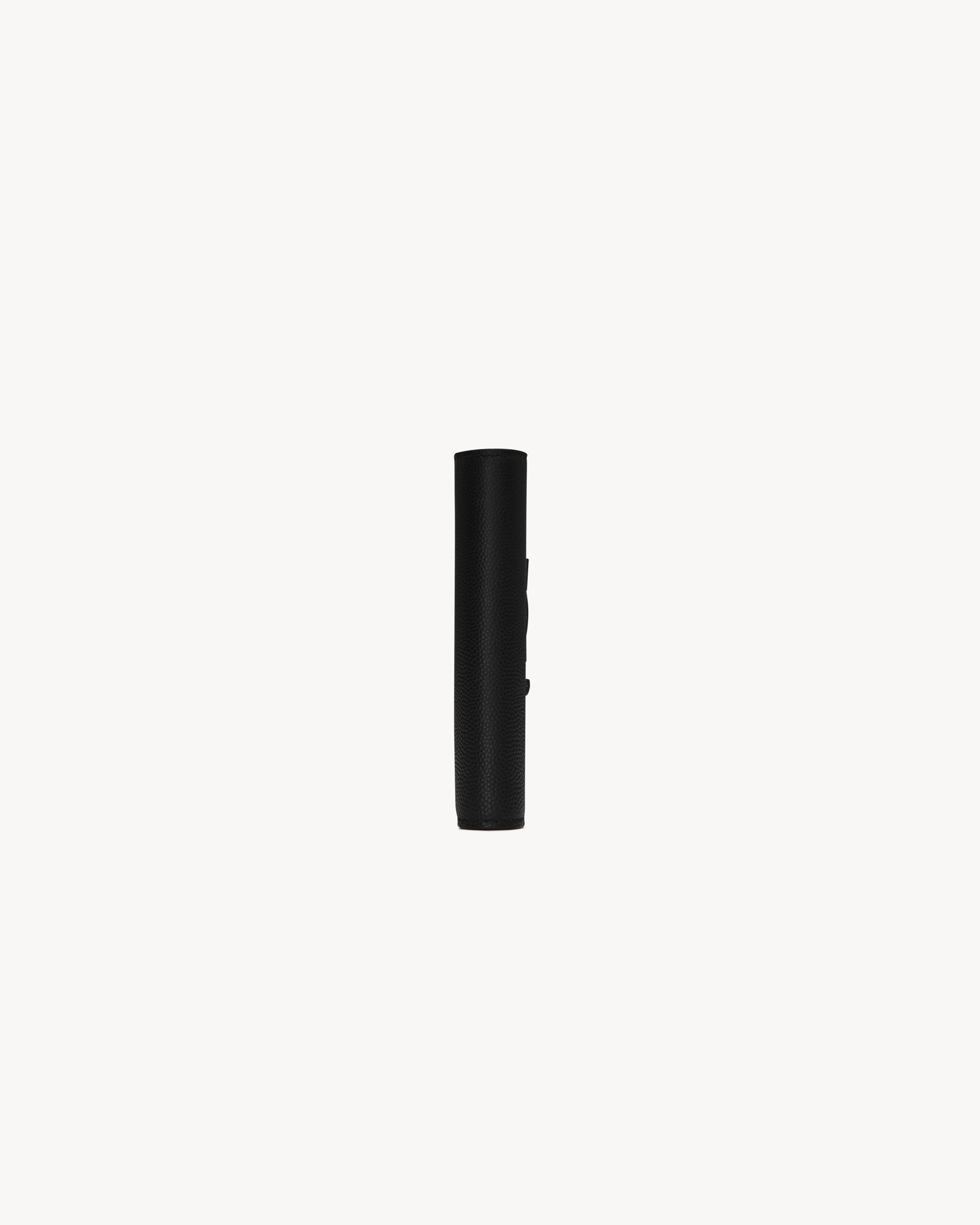 CASSANDRE credit card wallet in grain de poudre leather Product Image