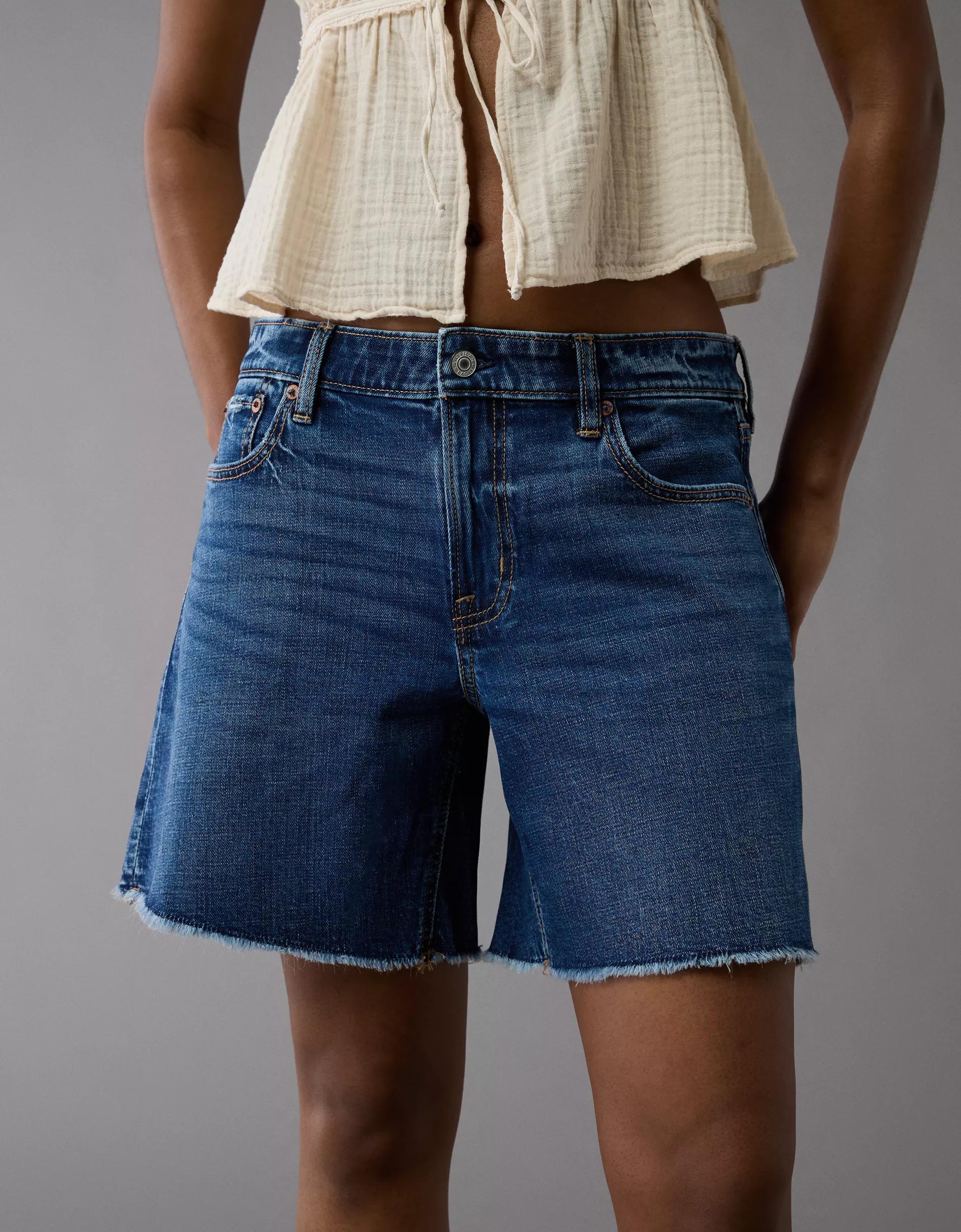 AE 8" Dreamy Drape Stretch Low-Rise Baggy Jort Product Image