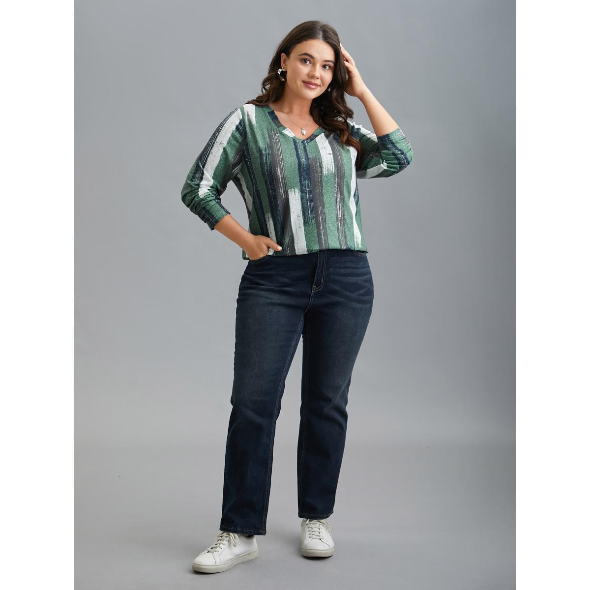 Plus Size Abstract Print V-Neck Fitted T-Shirt Multicolor Women Casual Contrast V-neck Everyday T-shirts BloomChic 26/4X Product Image