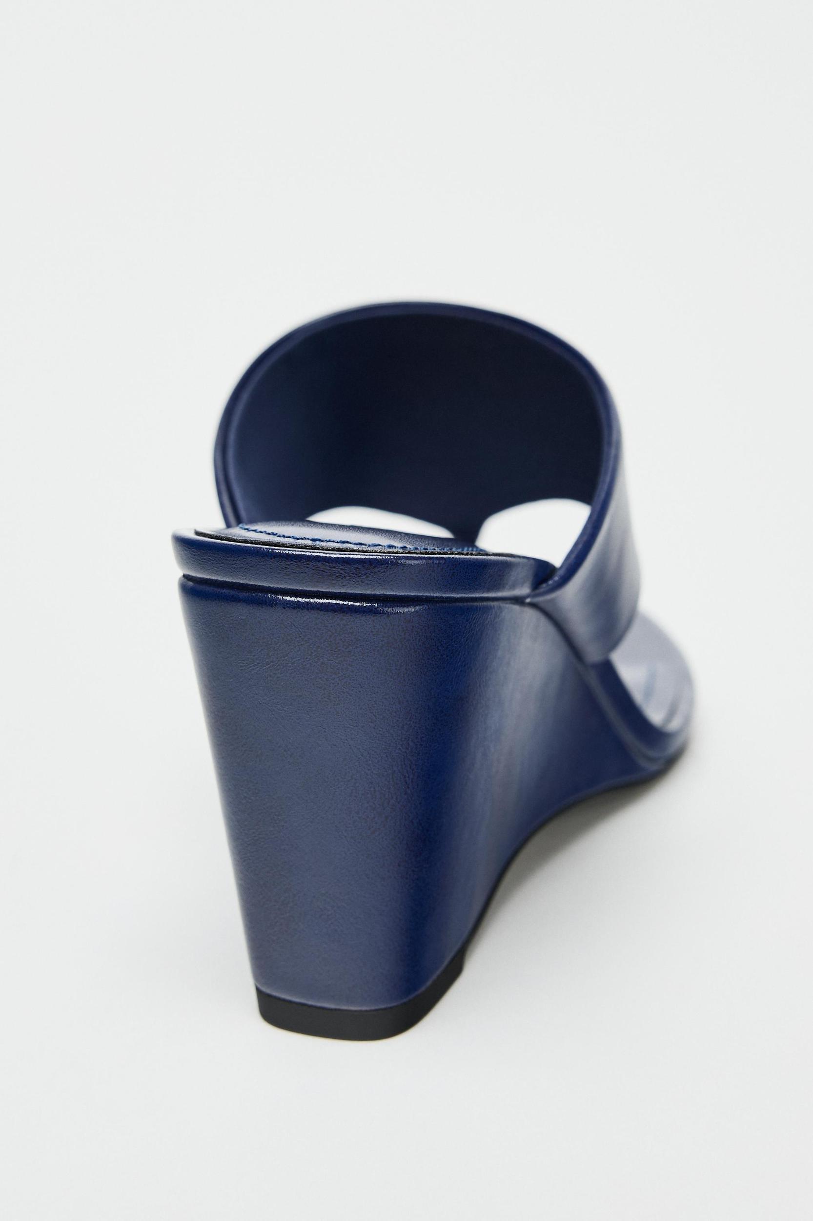 LEATHER WEDGE SANDALS Product Image