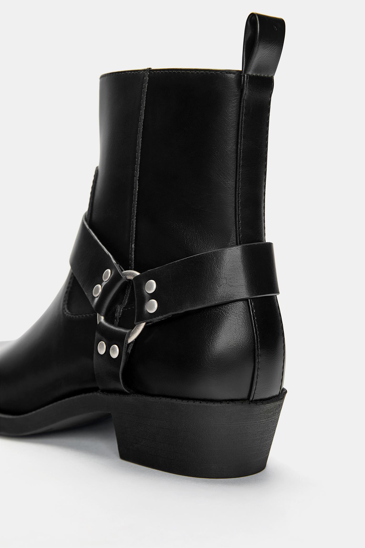 Buckle cowboy boots Product Image