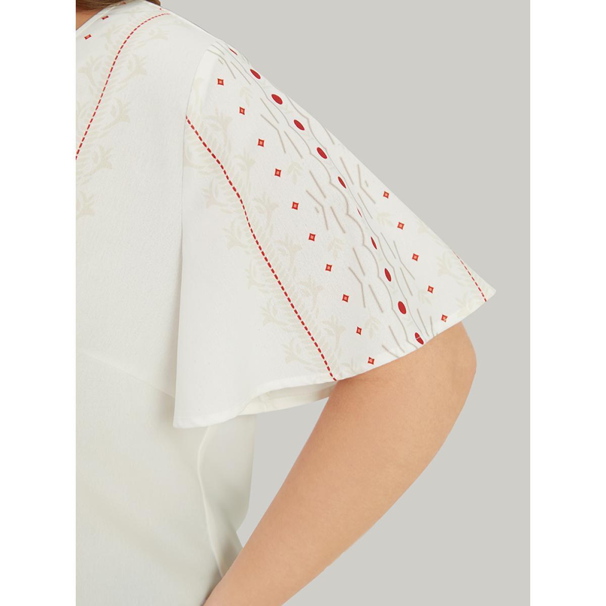 Plus Size White Bandana Print V Neck Flutter Sleeve Blouse Women Vacation Short sleeve V-neck Dailywear Blouses BloomChic 26/4X Product Image