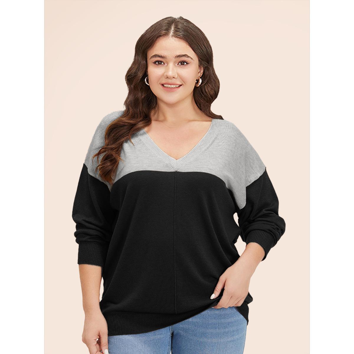Plus Size Supersoft Essentials Colorblock Two Tone Patchwork V Neck Pullover Black Women Casual Loose Long Sleeve V-neck Dailywear Pullovers BloomChic 22-24/3X Product Image