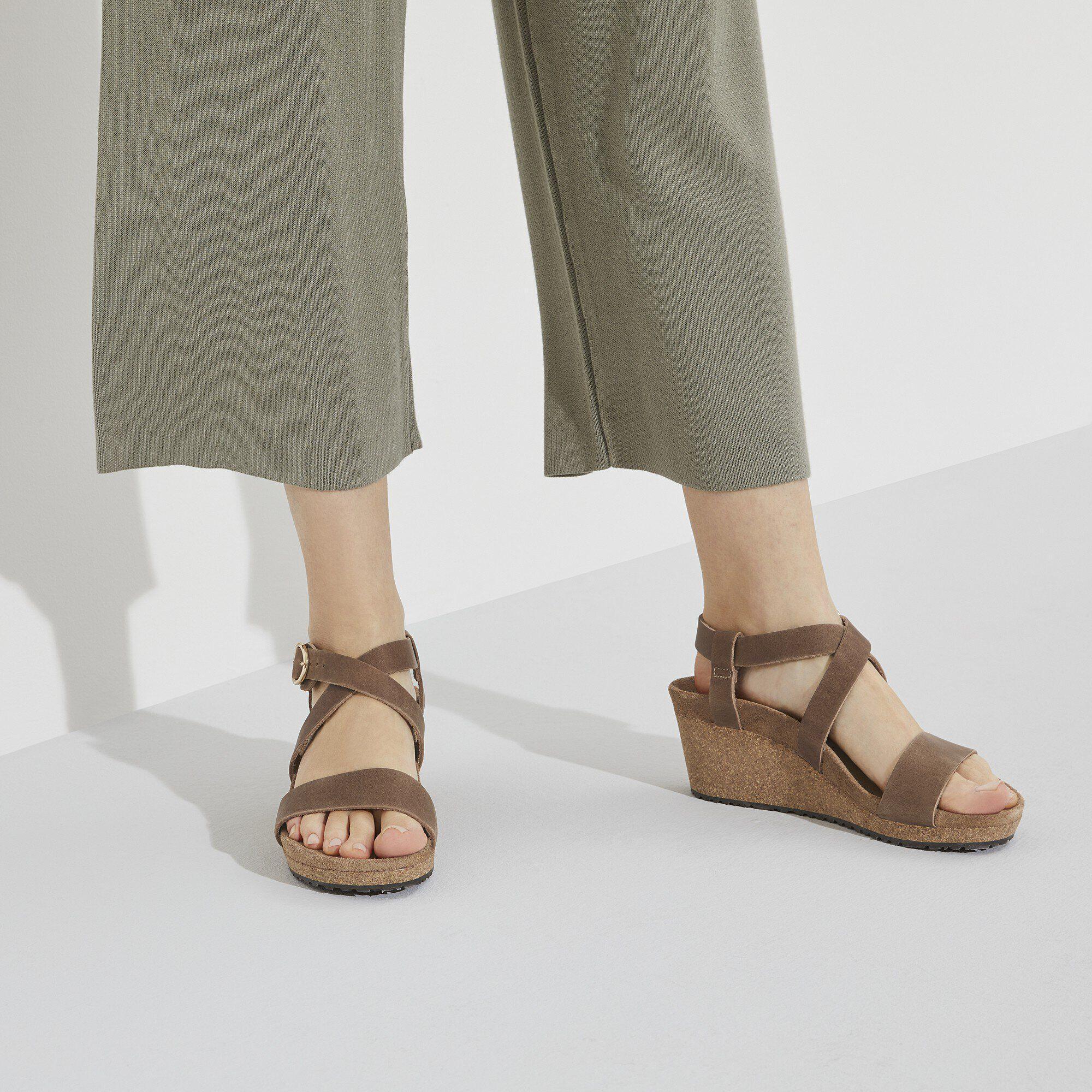 Sibyl Ring-Buckle Natural Leather Product Image