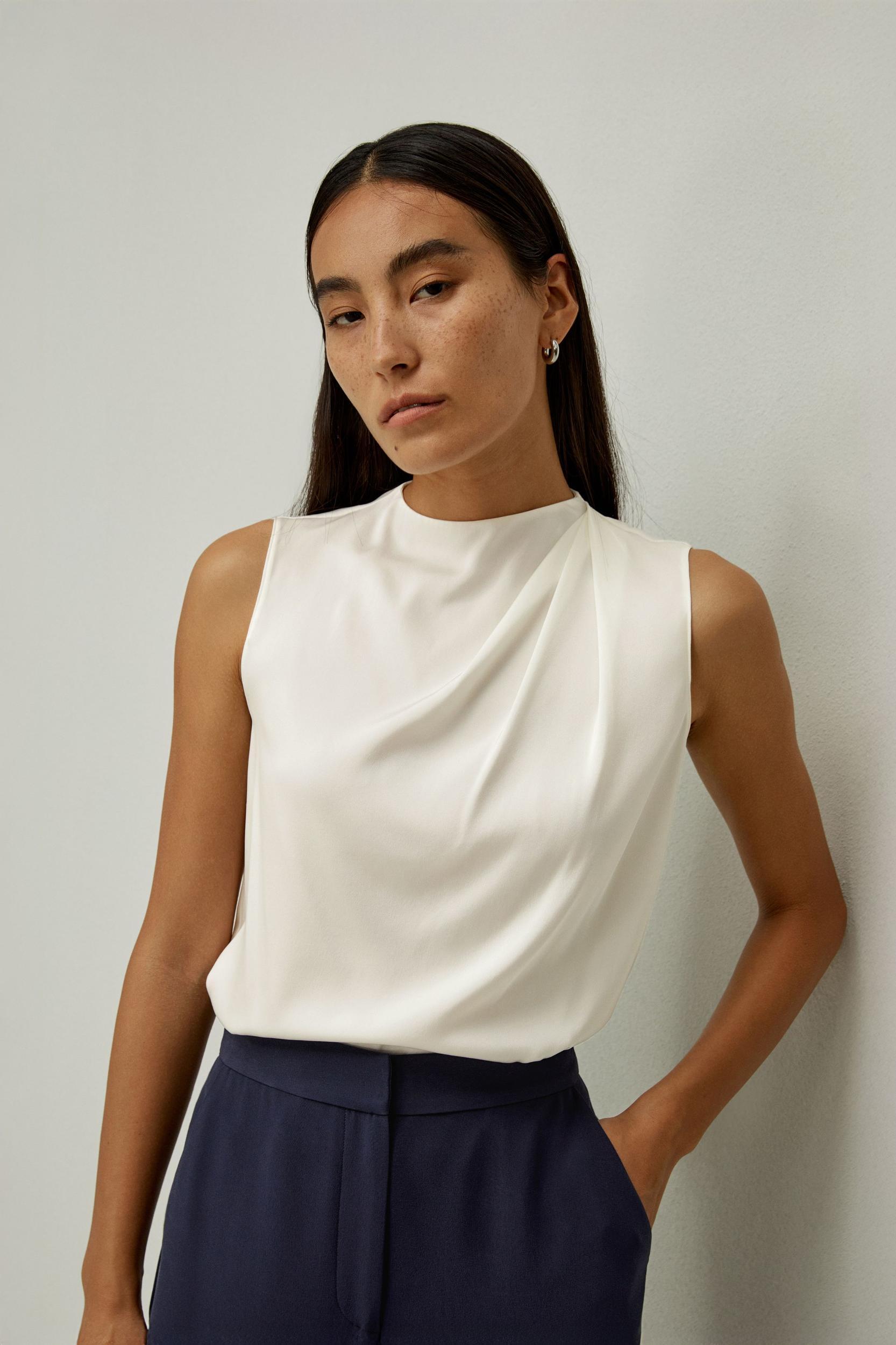 Sleeveless Minimalist Top Product Image