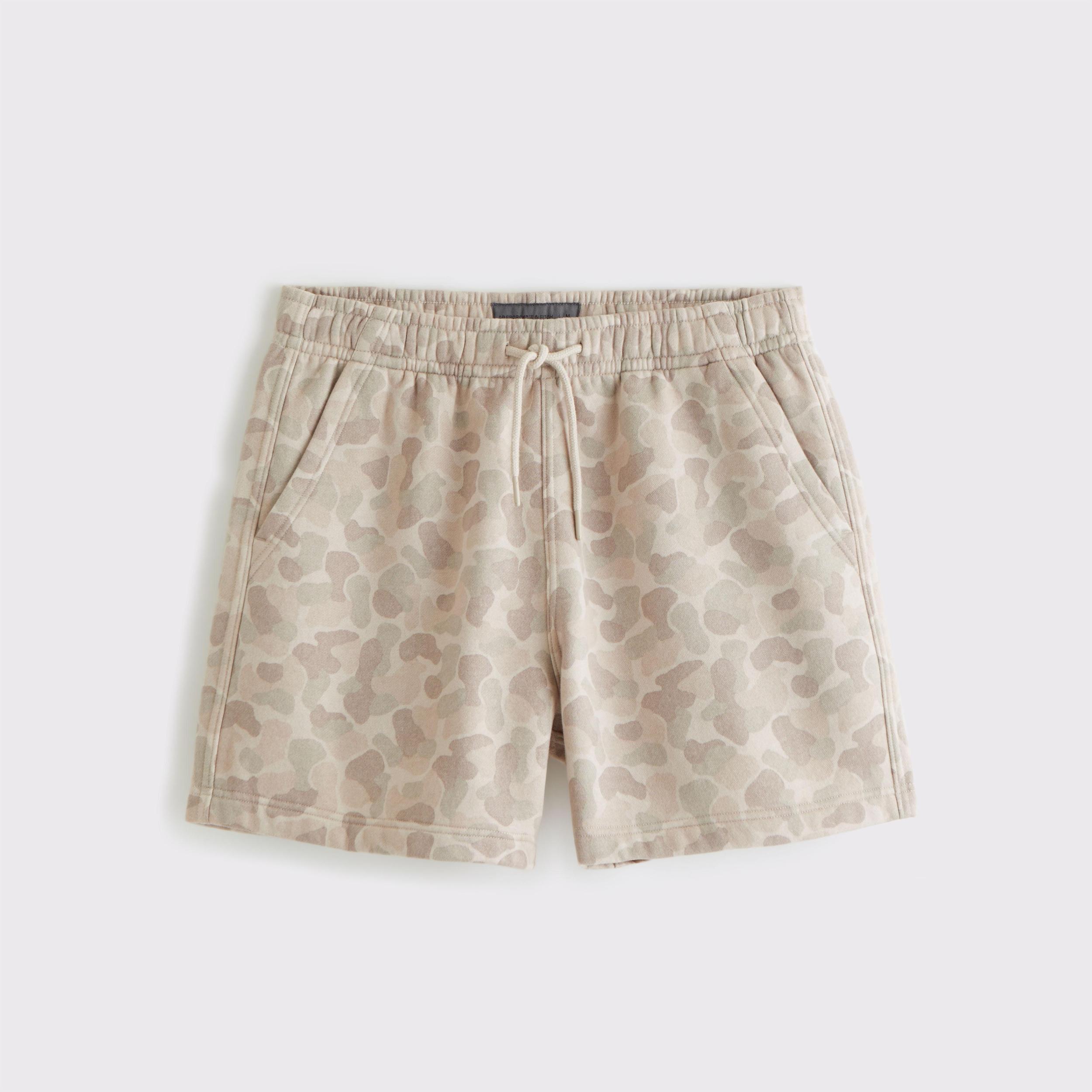 Essential Short Product Image