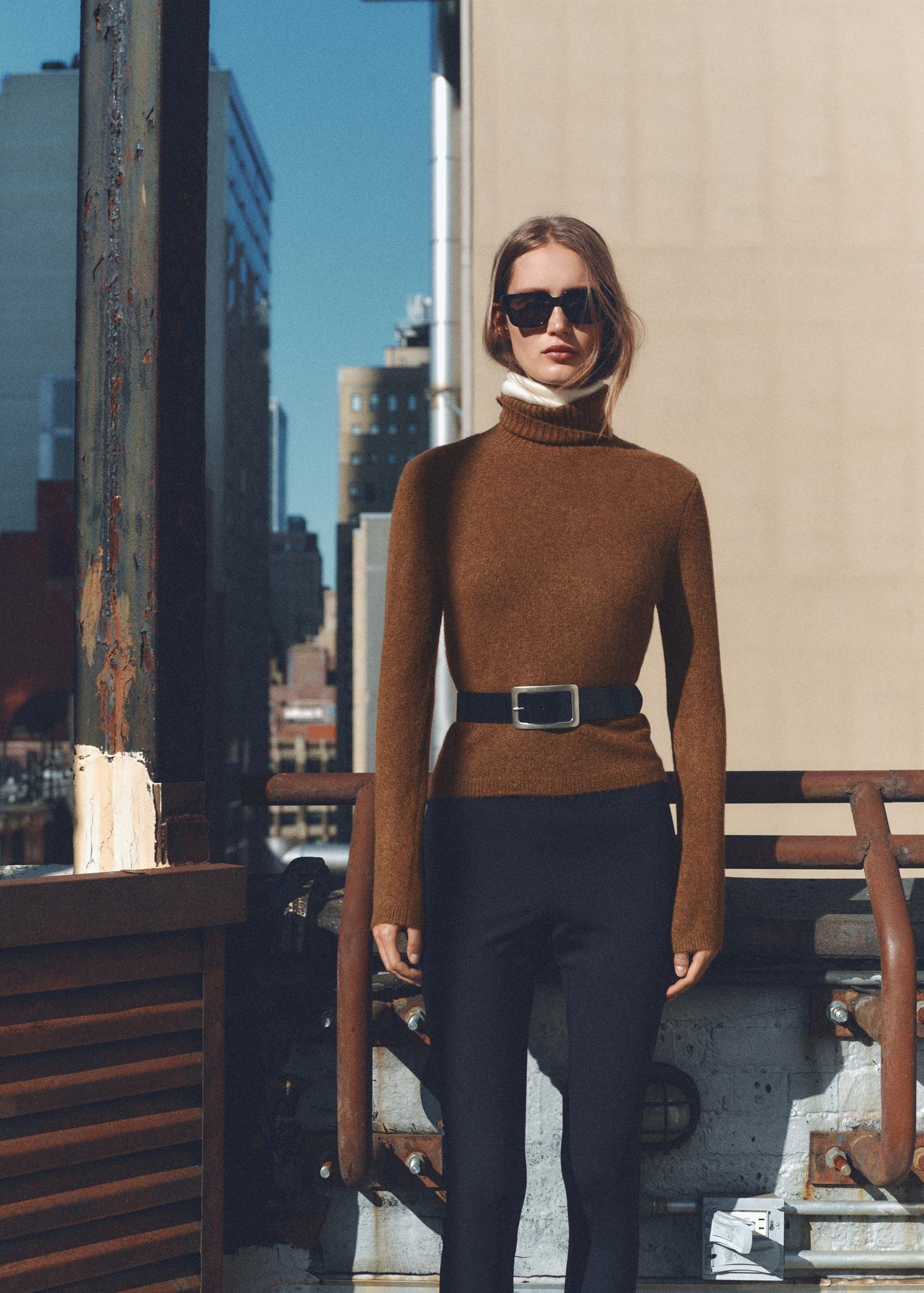 Turtle neck sweater - Women | MANGO USA Product Image