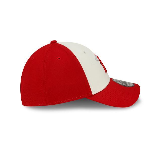 Atlanta Falcons Team Classic 39THIRTY Stretch Fit Hat Male Product Image