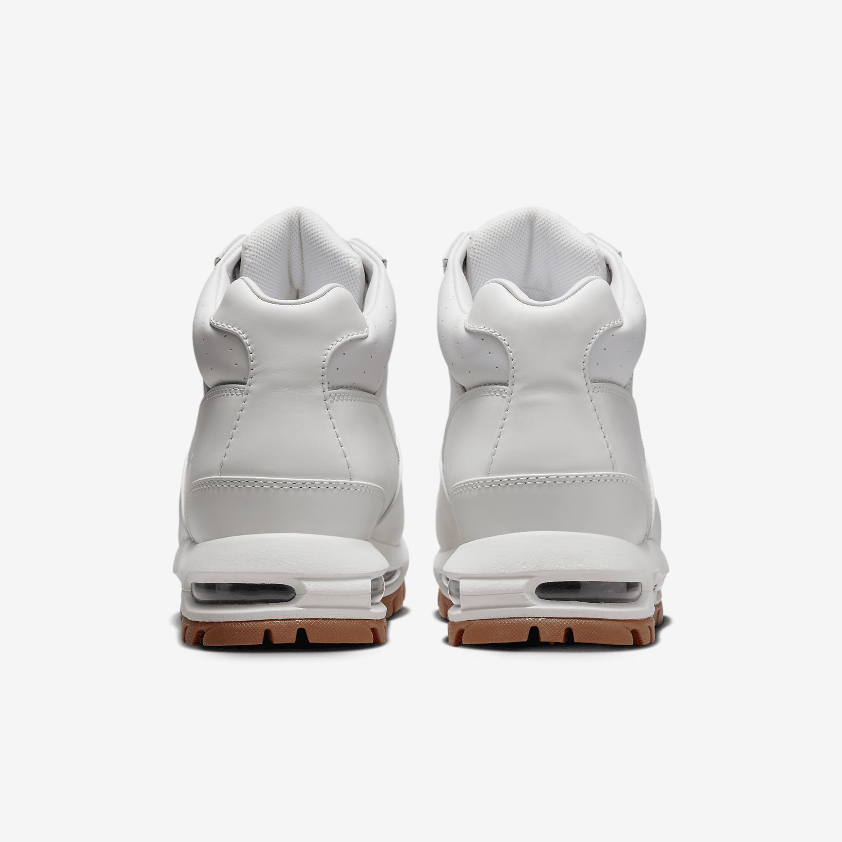 Nike Men's Air Max Goadome Boots Product Image